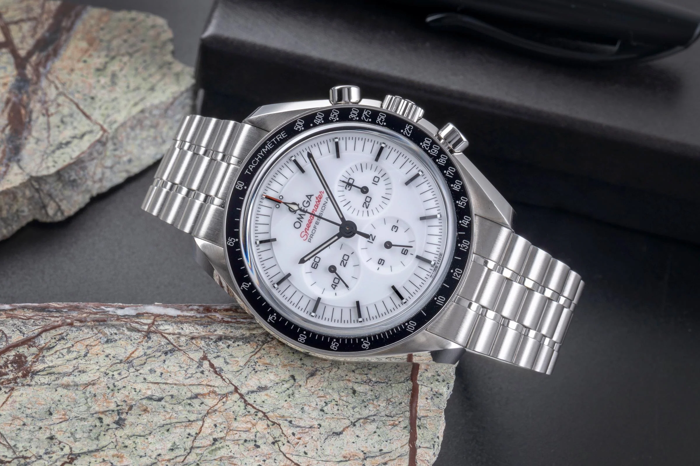 Omega Speedmaster Moonwatch chronograph steel manual winding men's watch 310.30.42.50.04.001  [2506261] - Image 3