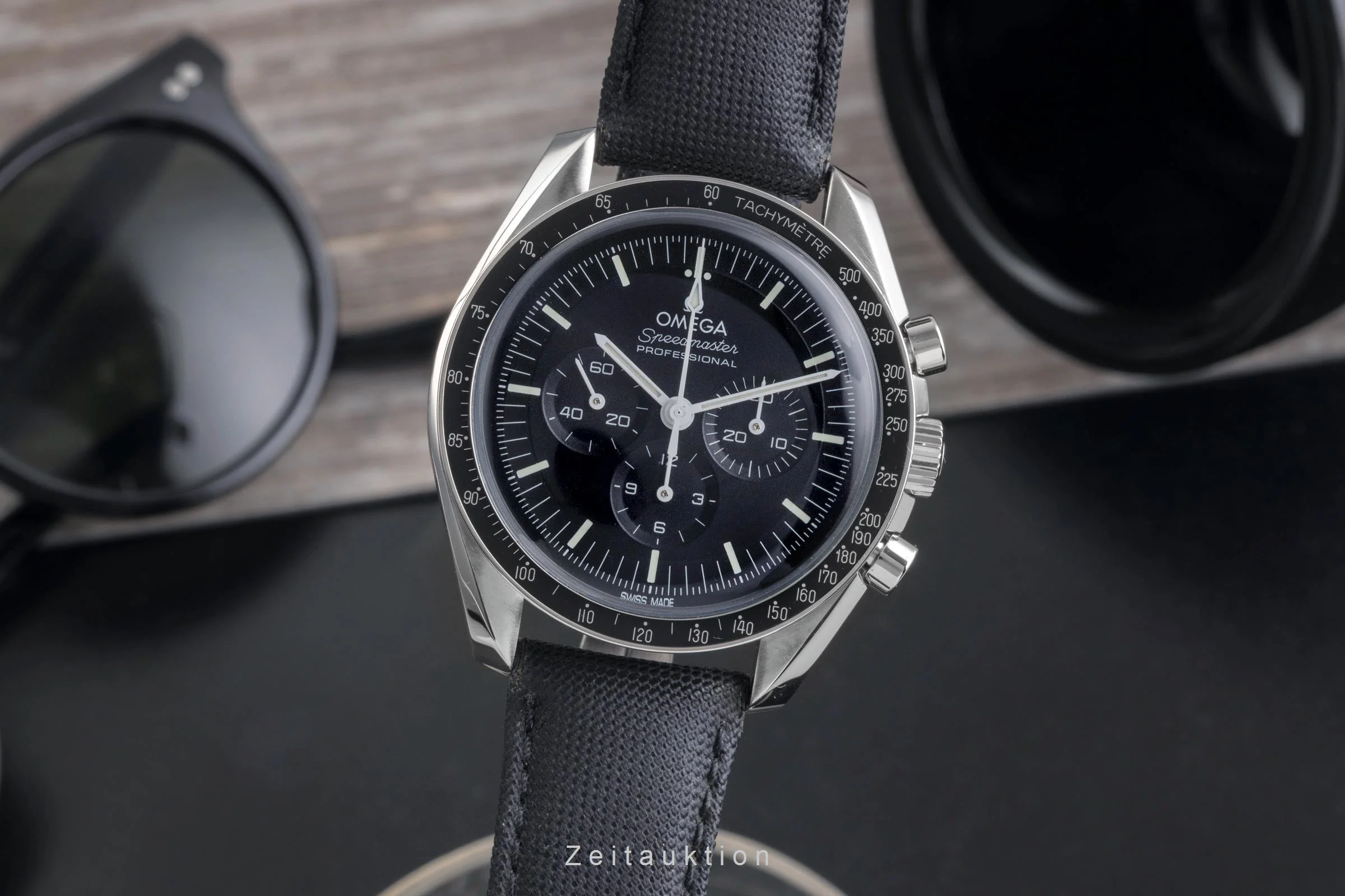 Omega Speedmaster Moonwatch chronograph steel manual winding men's watch 310.32.42.50.01.001  [2504276] - Image 2
