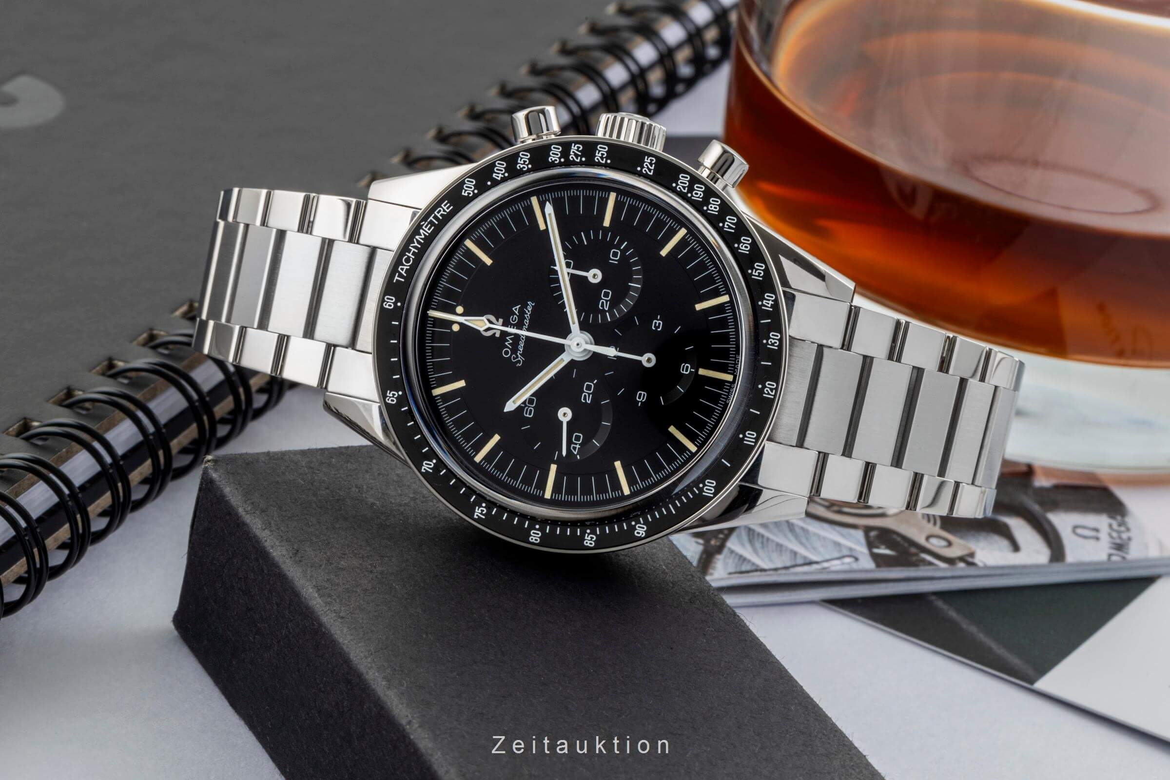 Omega Speedmaster Moonwatch chronograph steel manual winding men's watch 311.30.40.30.01.001  [2402502] - Image 2