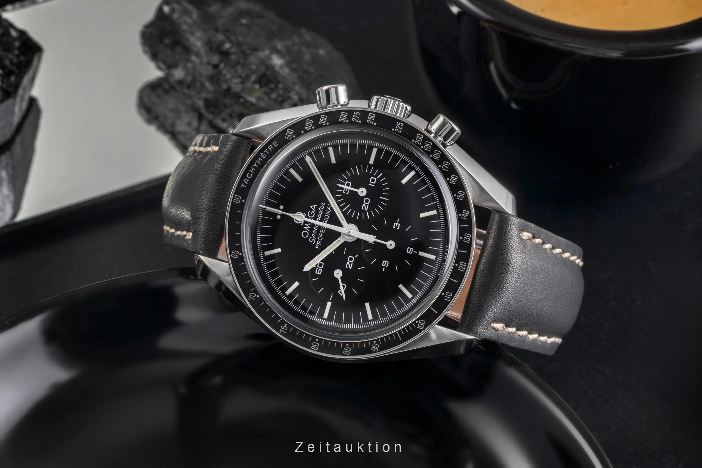 Omega Speedmaster Moonwatch chronograph steel manual winding men's watch 311.30.42.30.01.005  [2503817] - Image 3