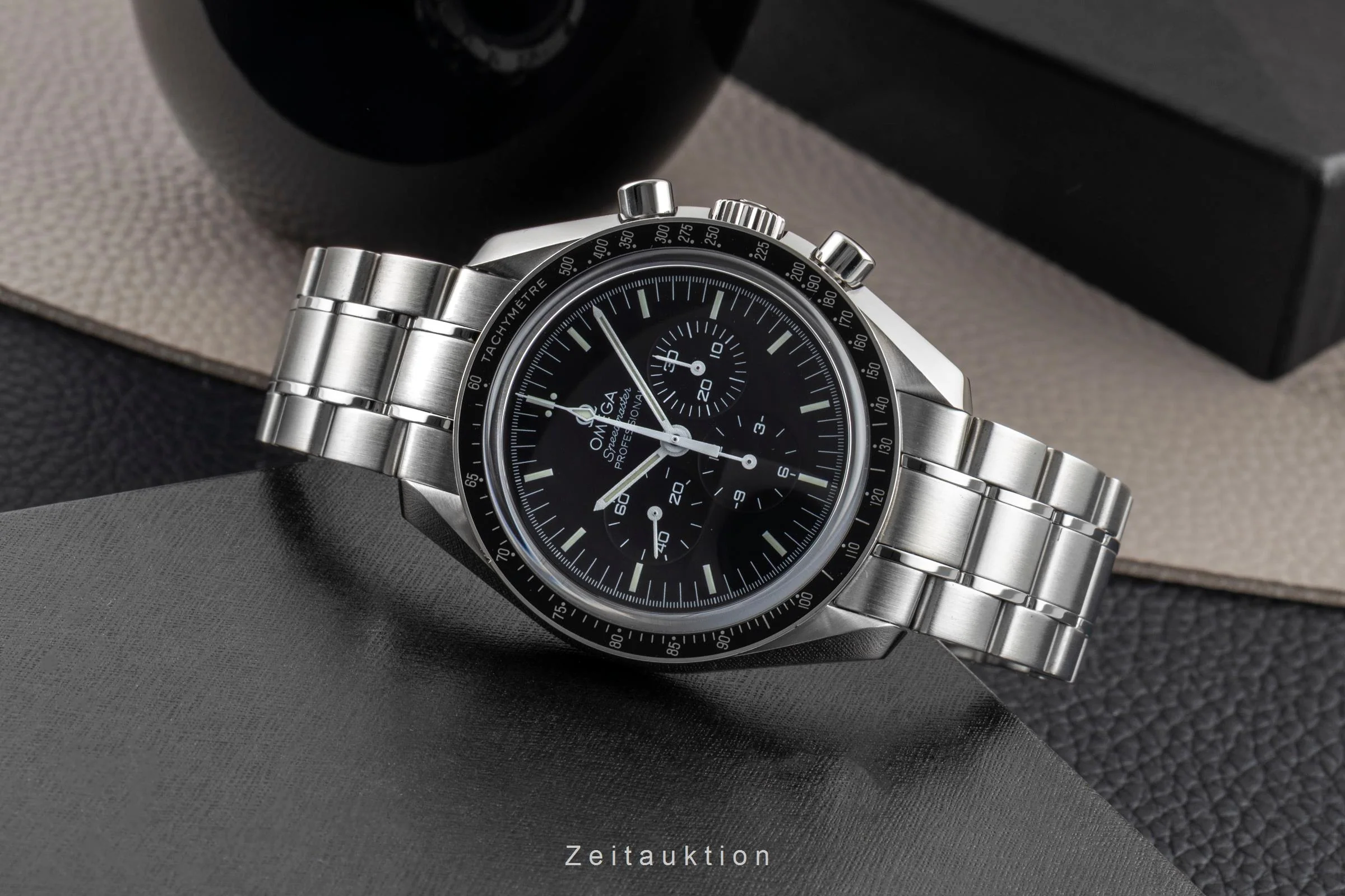 Omega Speedmaster Moonwatch chronograph steel manual winding men's watch 311.30.42.30.01.006 LP: 8700EUR  [2600563] - Image 3