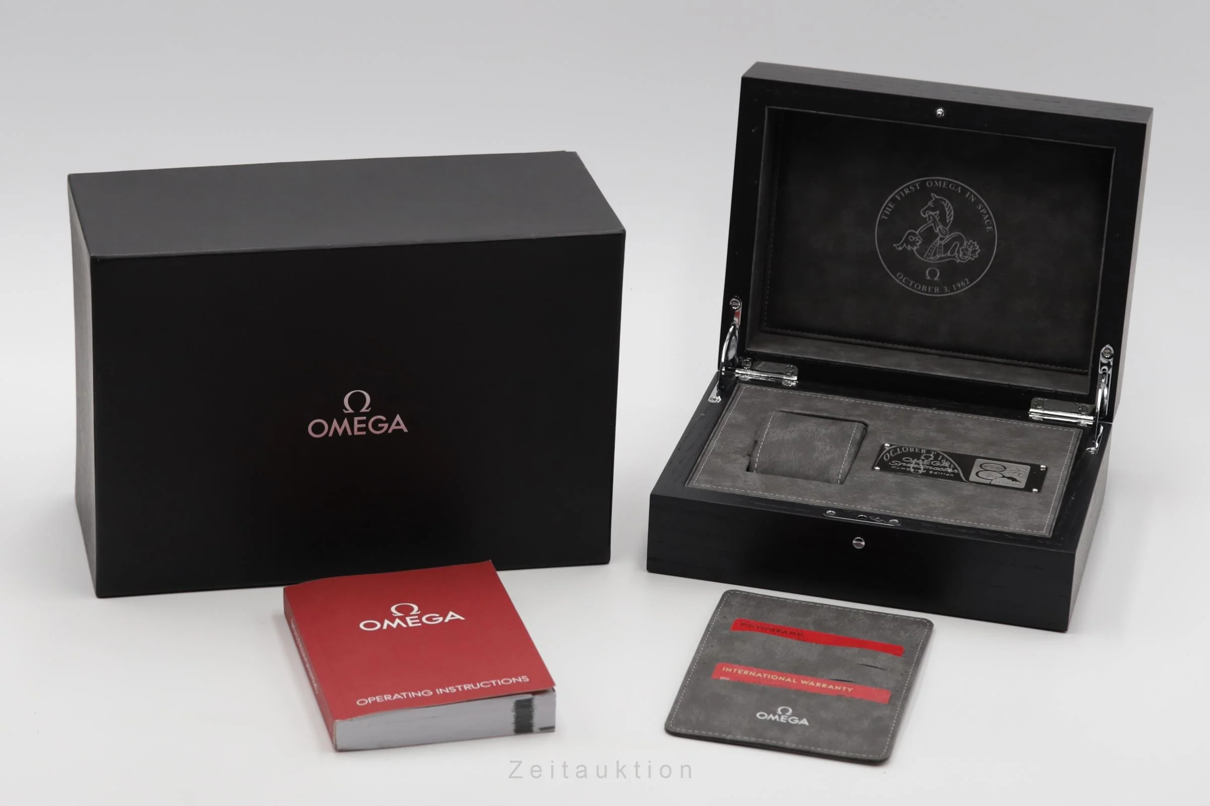 Omega Speedmaster Moonwatch chronograph steel manual winding men's watch 311.32.40.30.01.001  [2502819] - Image 9
