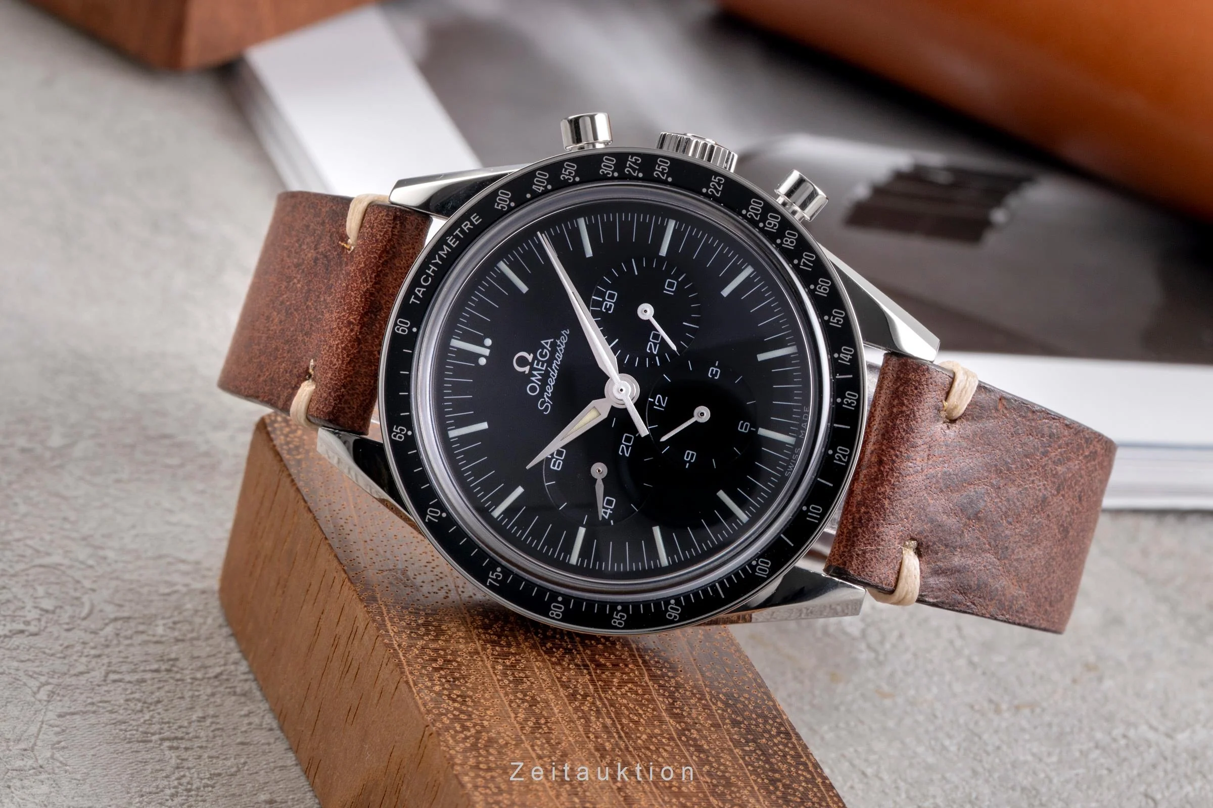 Omega Speedmaster Moonwatch chronograph steel manual winding men's watch 311.32.40.30.01.001  [2504686] - Image 3
