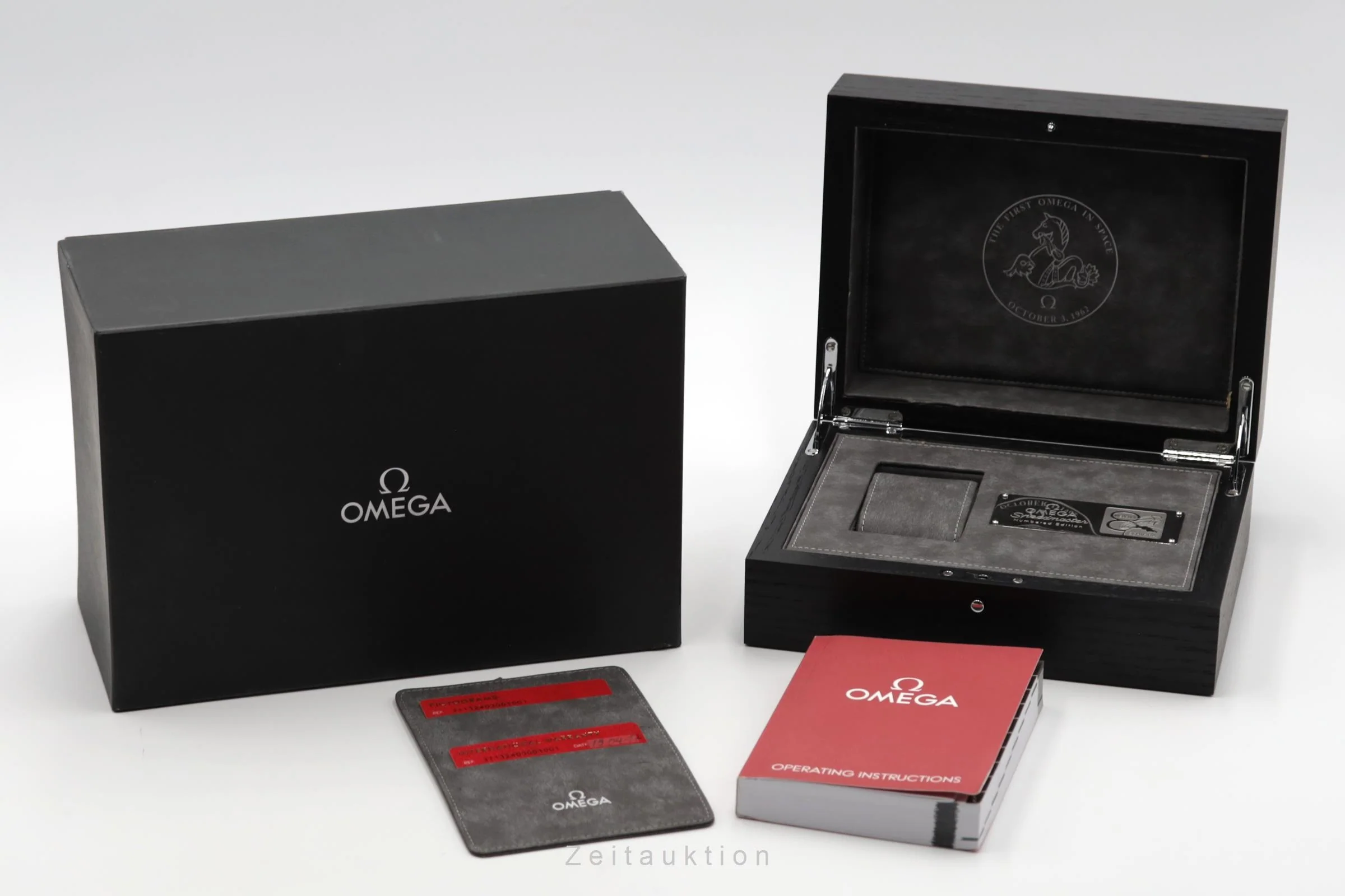 Omega Speedmaster Moonwatch chronograph steel manual winding men's watch 311.32.40.30.01.001  [2504686] - Image 9