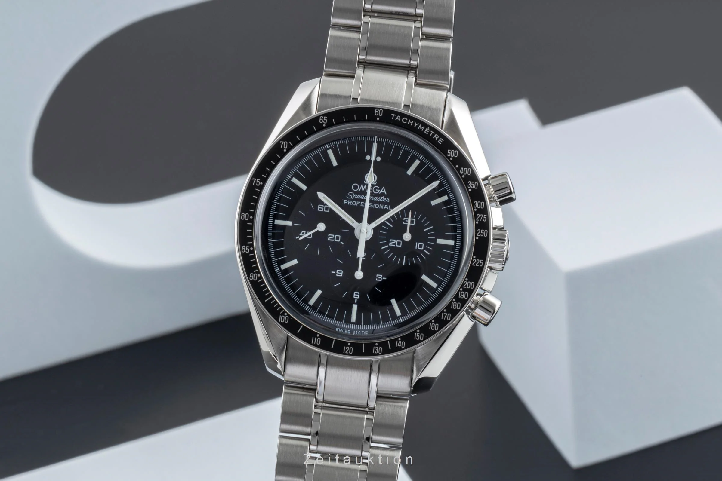 Omega Speedmaster Moonwatch chronograph steel manual winding men's watch 3570.50.00  [2506278] - Image 2