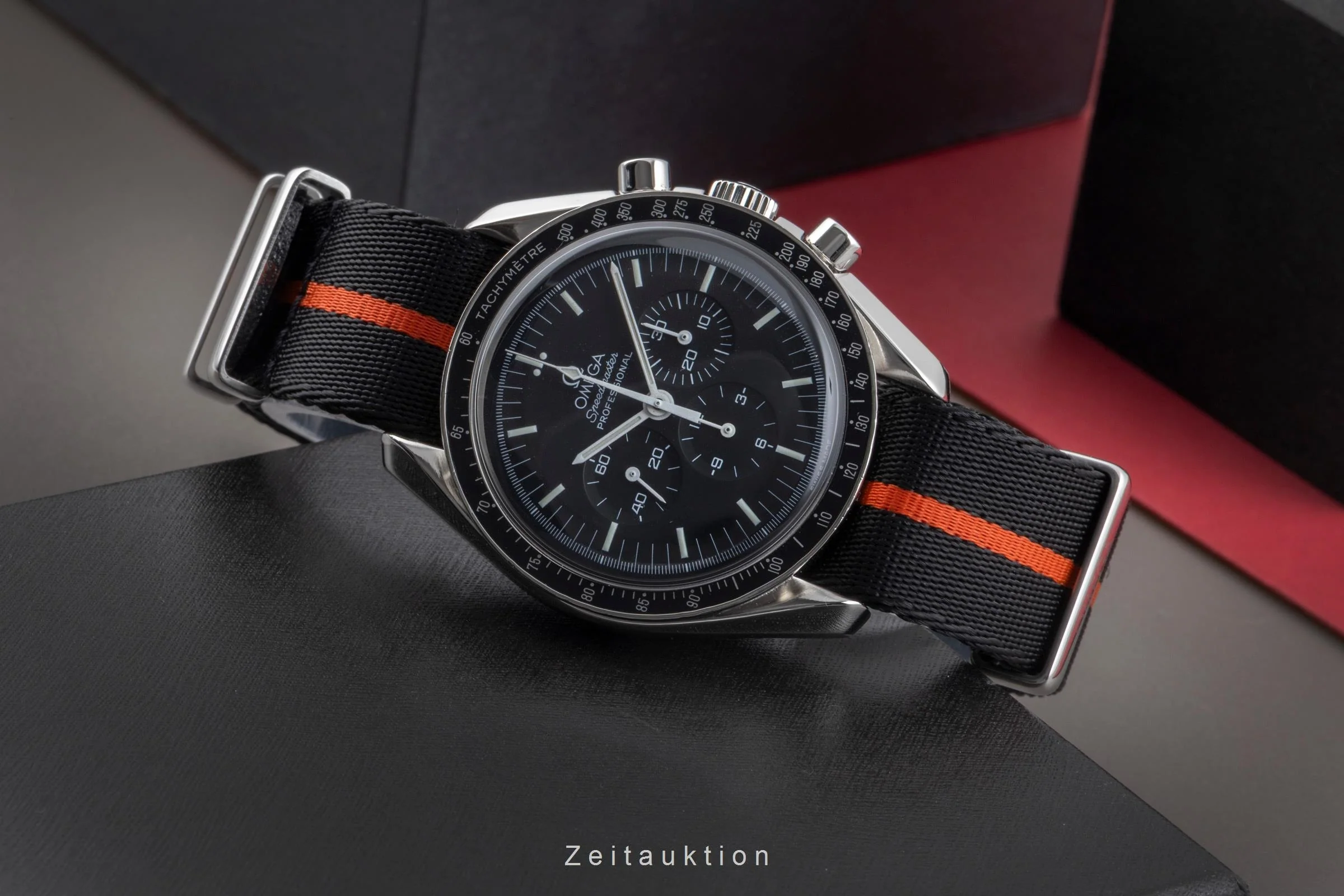Omega Speedmaster Moonwatch chronograph steel manual winding men's watch 3570.50.00  [2506630] - Image 3