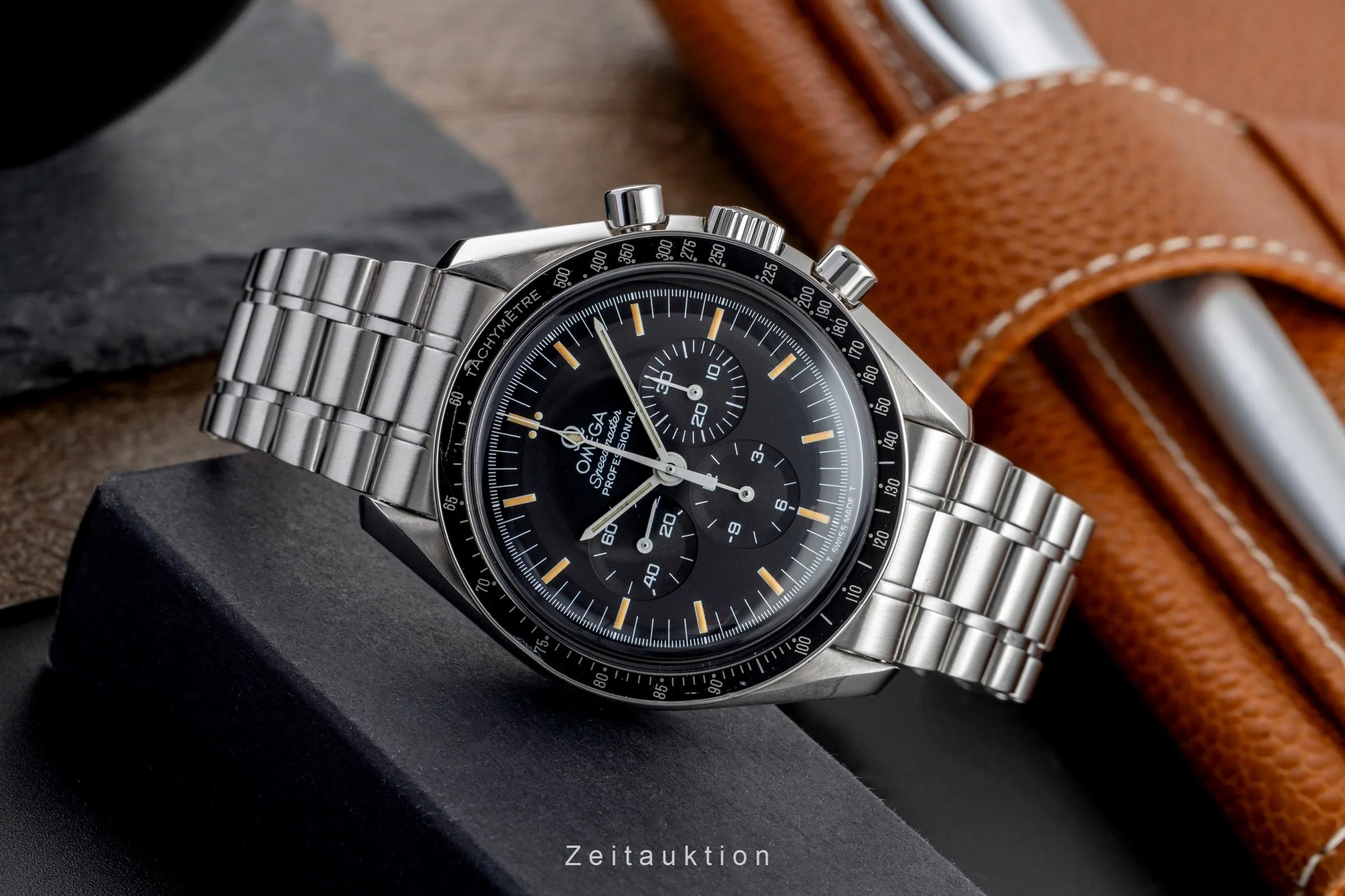 Omega Speedmaster Moonwatch chronograph steel manual winding men's watch 3590.50.00 LP: 7600EUR  [2503625] - Image 3