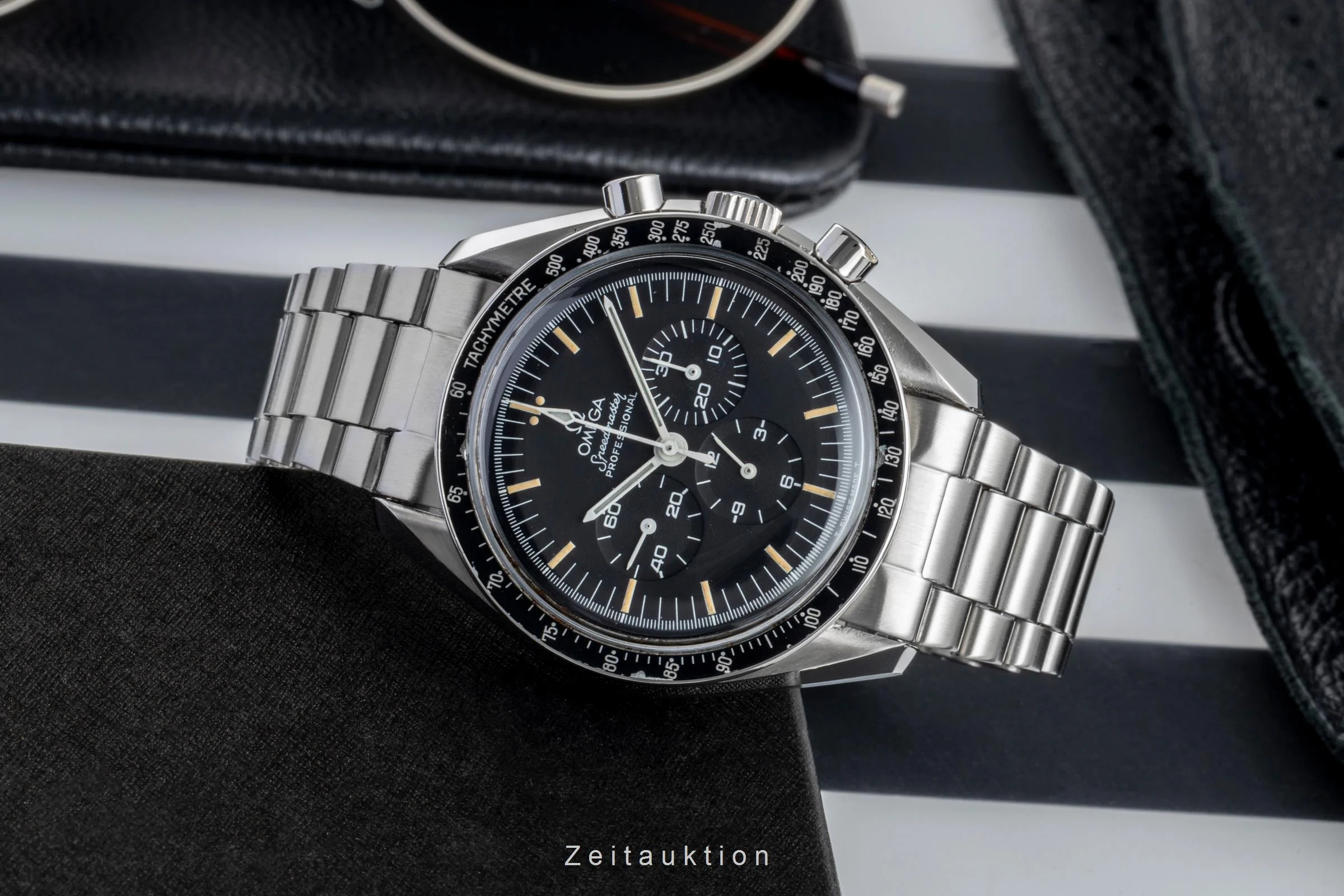 Omega Speedmaster Moonwatch chronograph steel manual winding men's watch 3590.50.00  [2506864] - Image 3