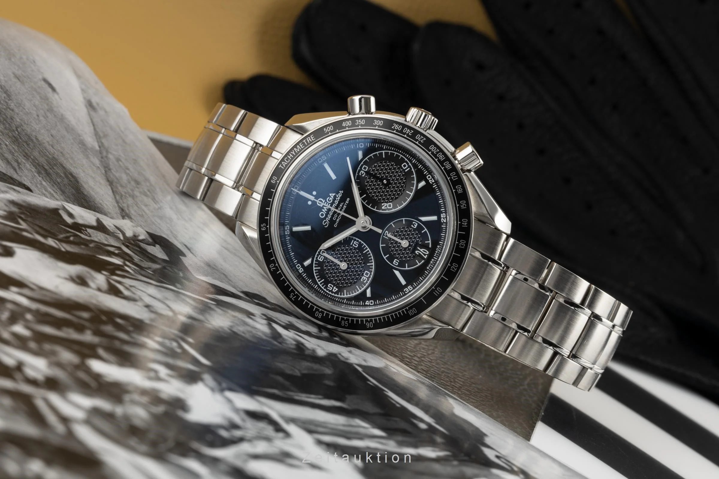 Omega Speedmaster Racing chronograph steel automatic men's watch 326.30.40.50.01.001  [2304515] - Image 2