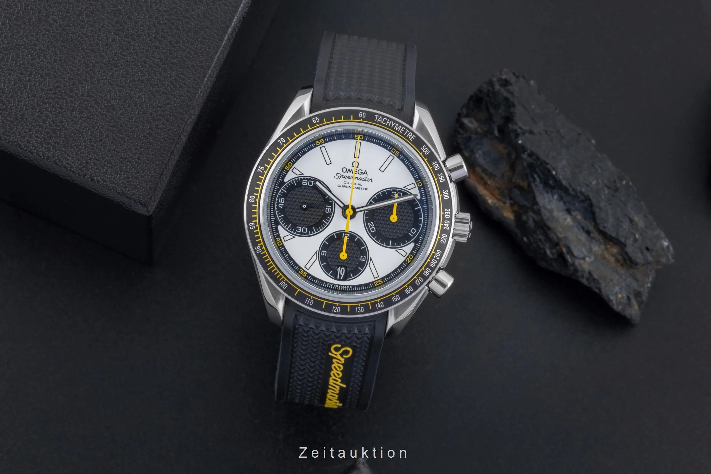 Omega Speedmaster Racing chronograph steel automatic men's watch 326.32.40.50.04.001  [2506791] - Image 4