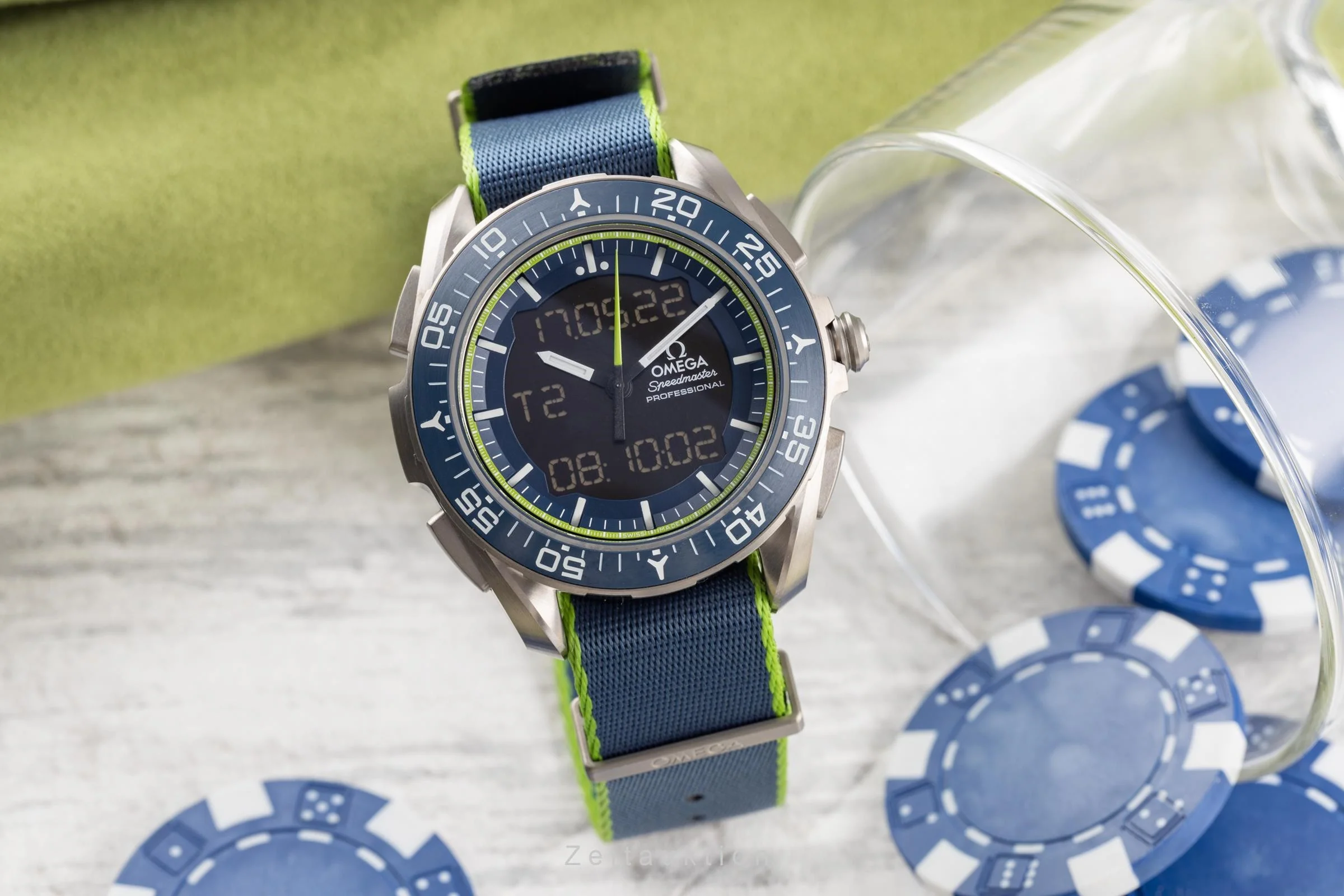 Omega Speedmaster titanium quartz men's watch 318.92.45.79.03.001 LP: 5500EUR Limited  [2203463] - Image 3