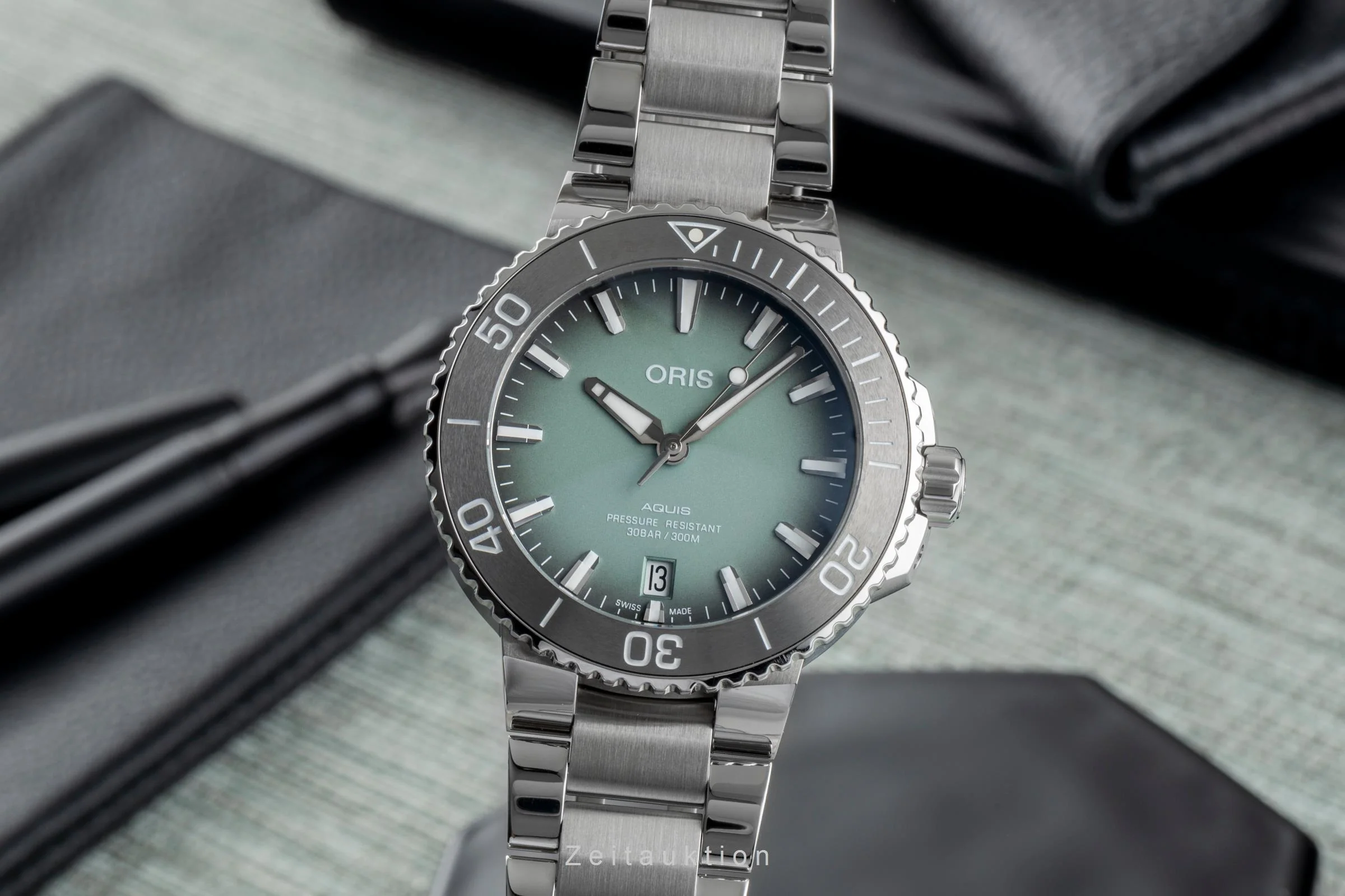 Oris Aquis Date steel automatic men's watch 01 733 7732 4137  [2505162] - Image 2