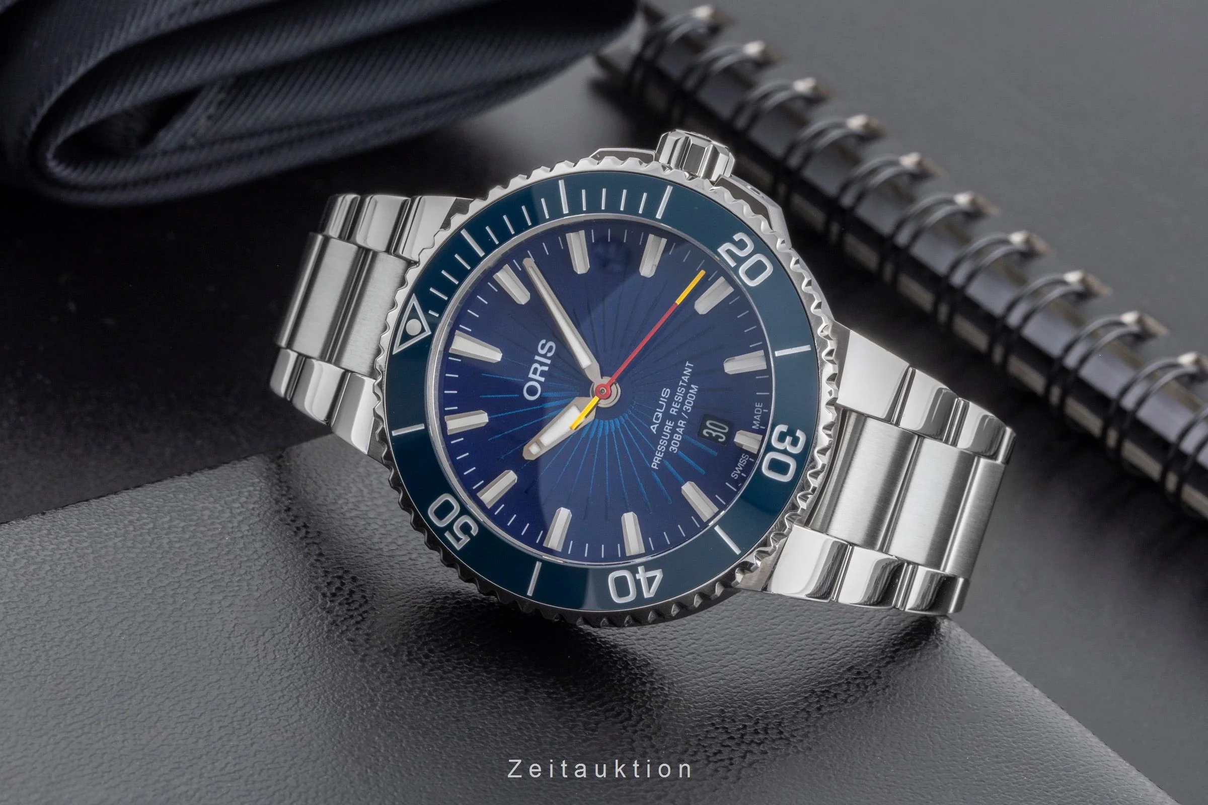Oris Aquis Date steel automatic men's watch 01 733 7766 4185  [2502682] - Image 3