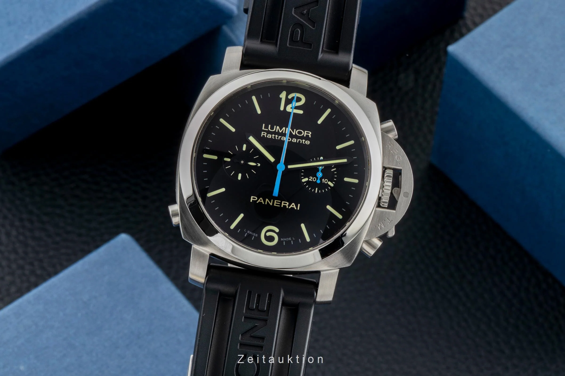 Panerai Luminor  chronograph steel automatic men's watch PAM00362  [2600684] - Image 2