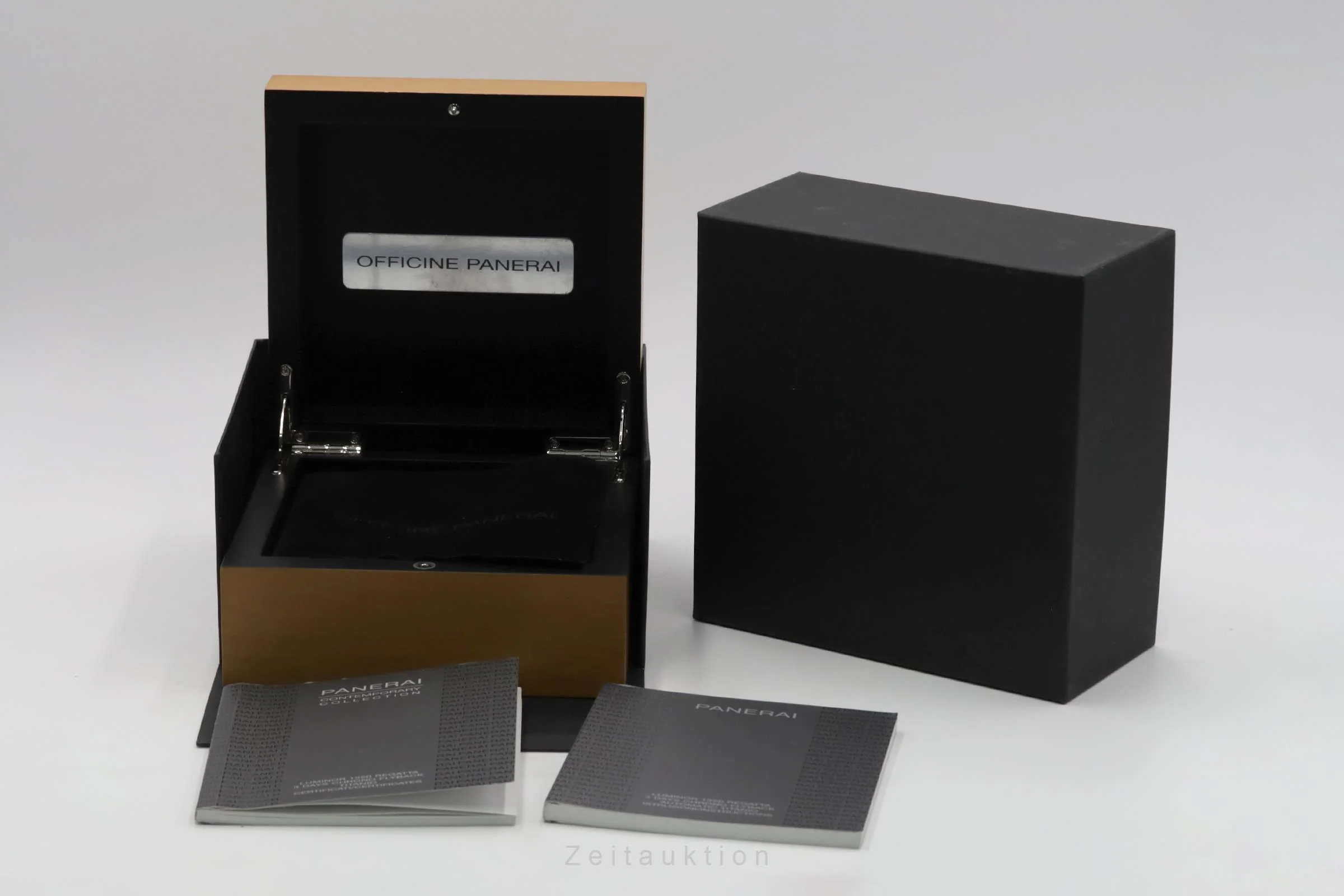 Panerai Luminor  chronograph titanium automatic men's watch PAM00526  [2600833] - Image 9