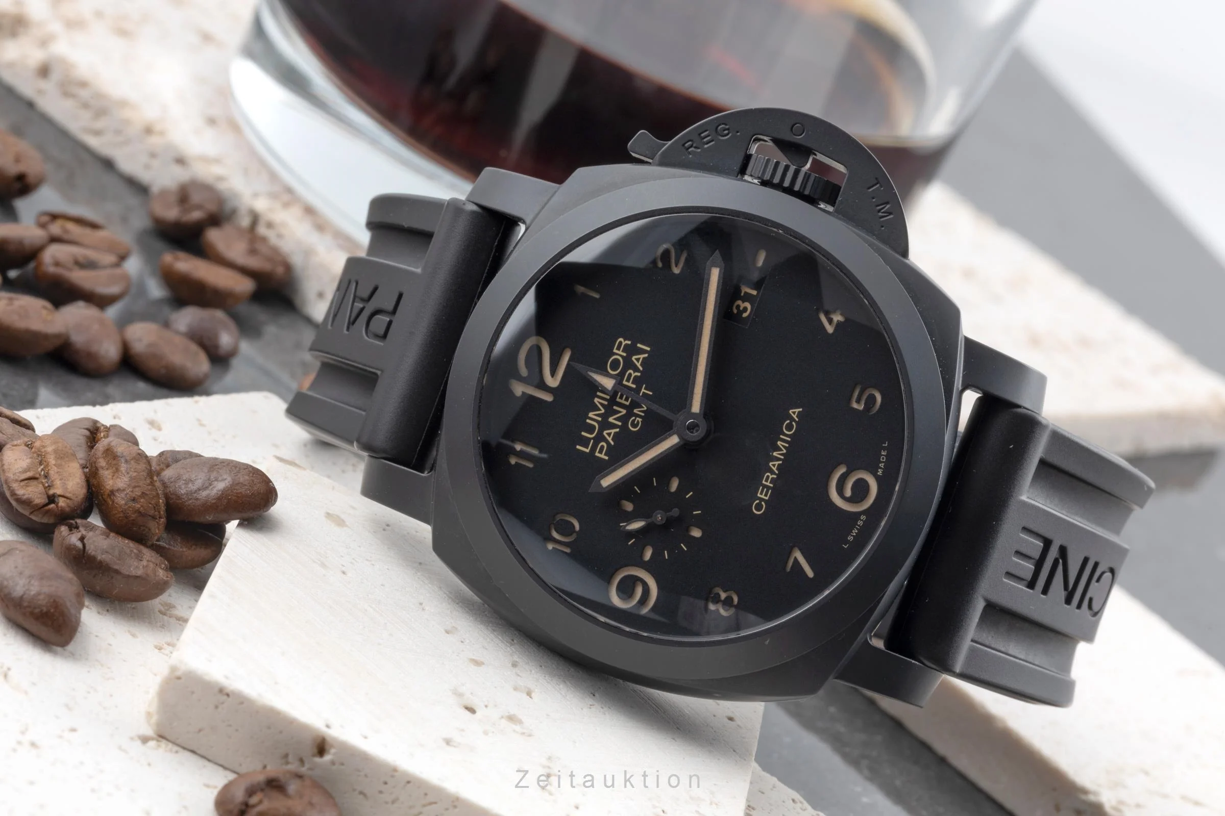 Panerai Luminor GMT ceramic / titanium automatic men's watch PAM00441  [2505528] - Image 3