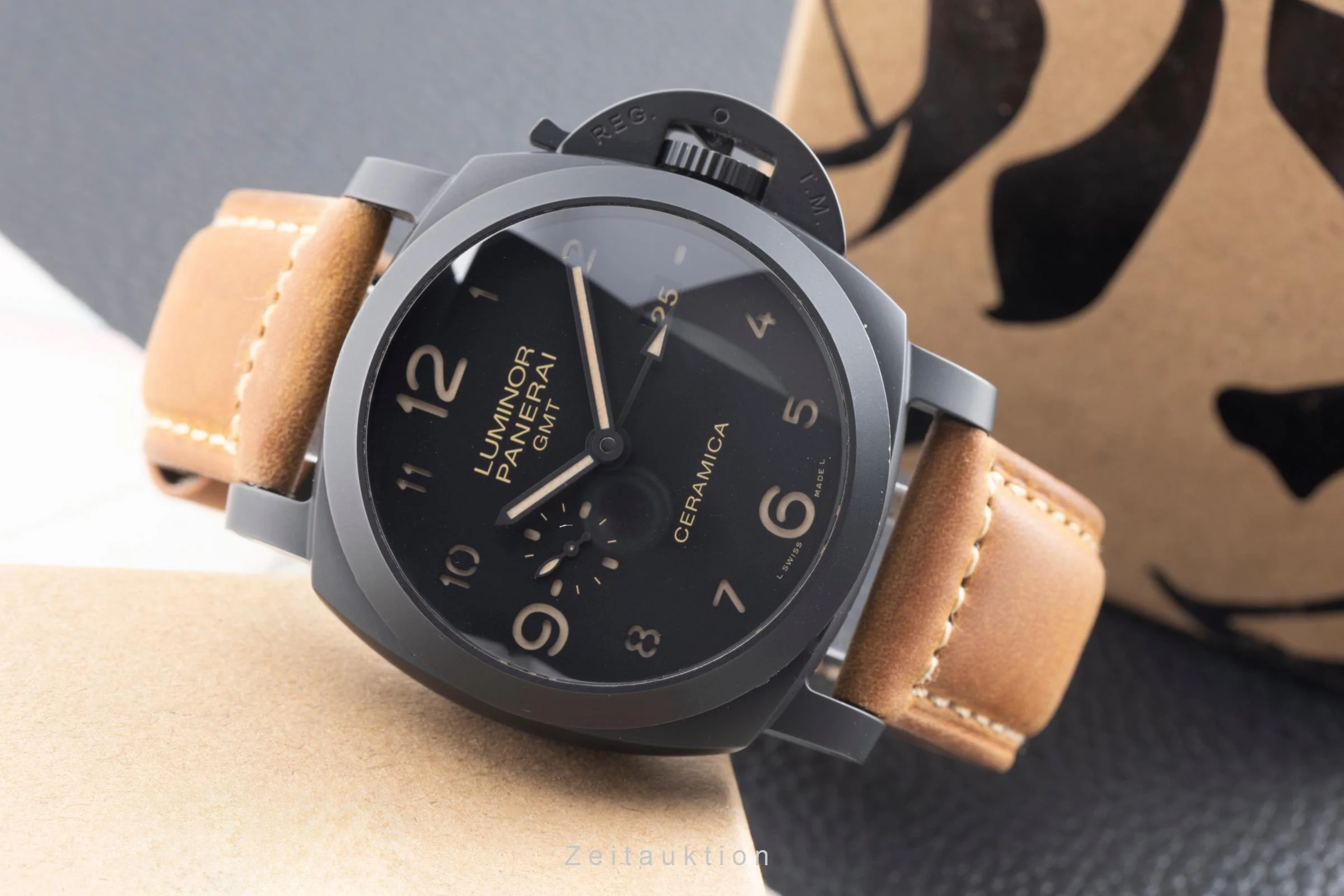 Panerai Luminor GMT ceramic / titanium automatic men's watch PAM00441  [2507463] - Image 3