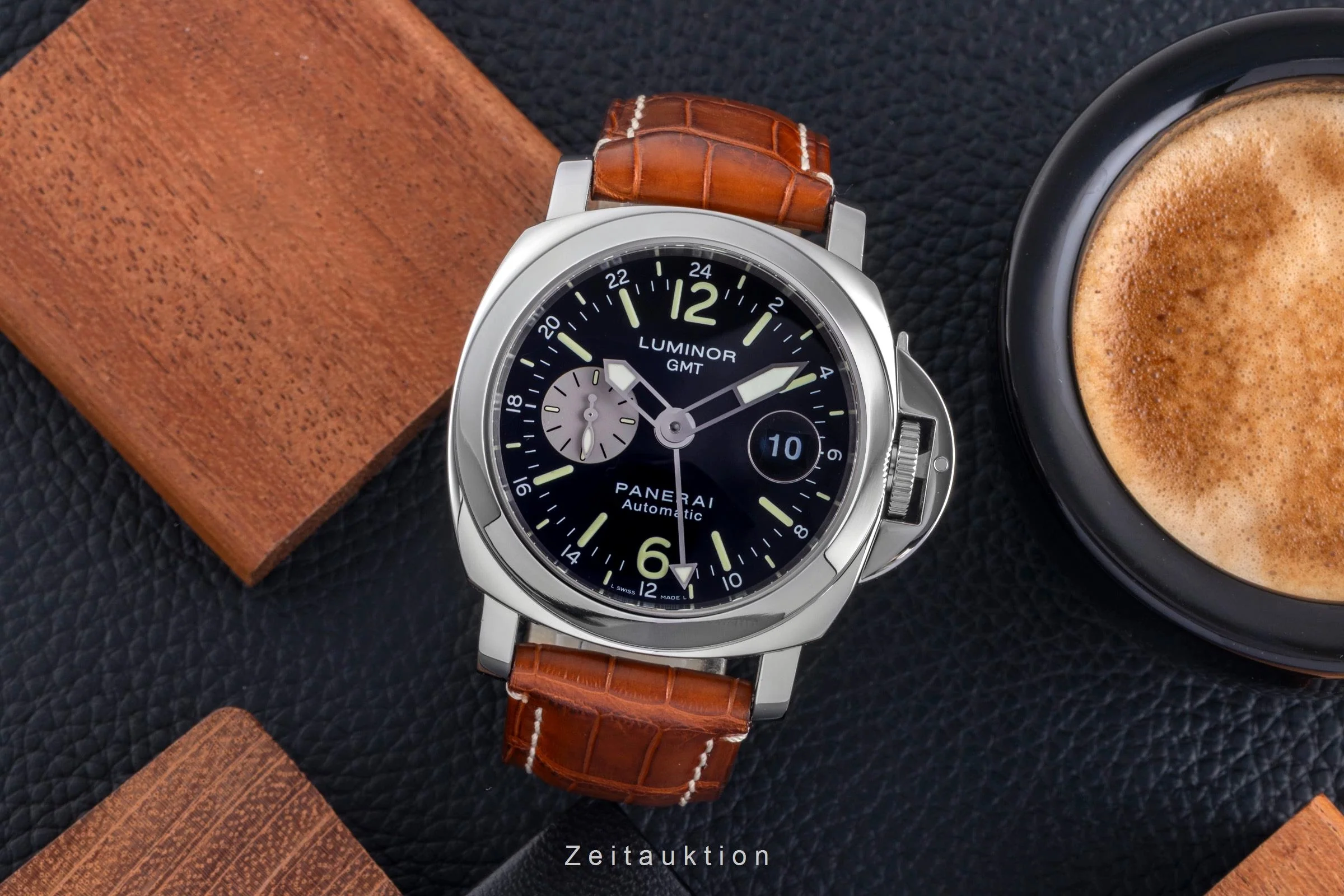 Panerai Luminor GMT steel automatic men's watch PAM00088  [2507289] - Image 4