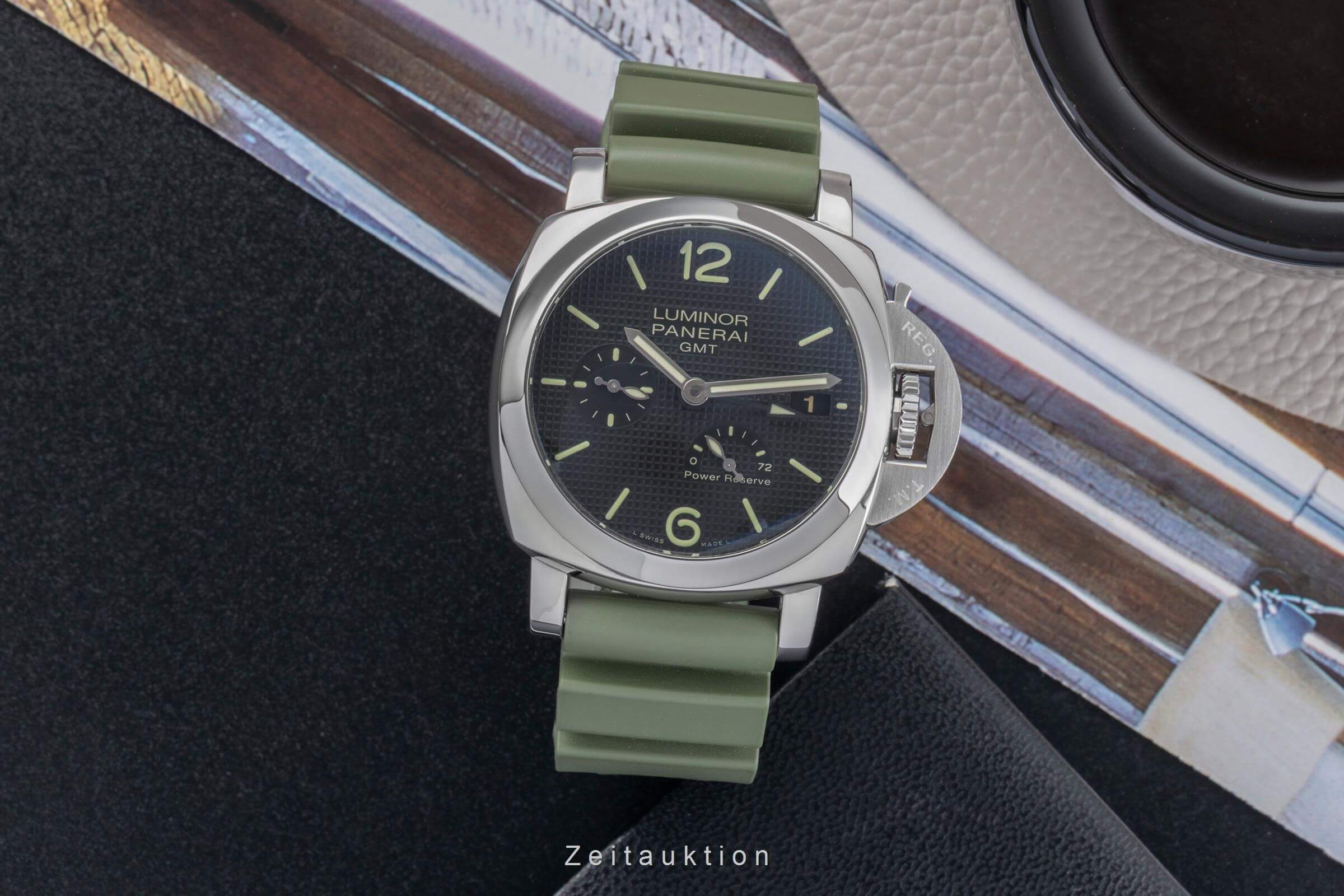 Panerai Luminor GMT steel automatic men's watch PAM00537  [2501473] - Image 4