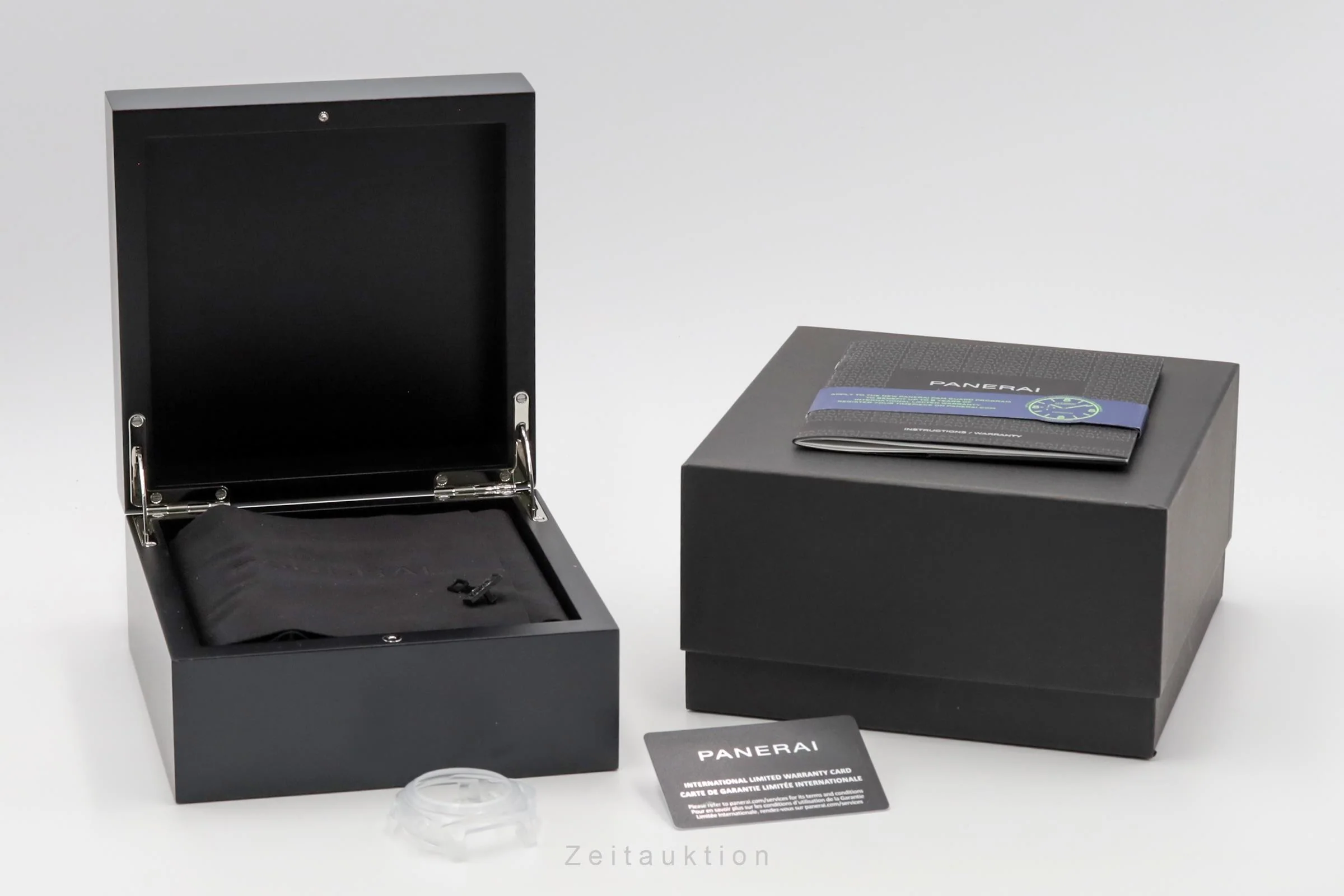 Panerai Luminor GMT steel automatic men's watch PAM01056 Limited  [2303873] - Image 8