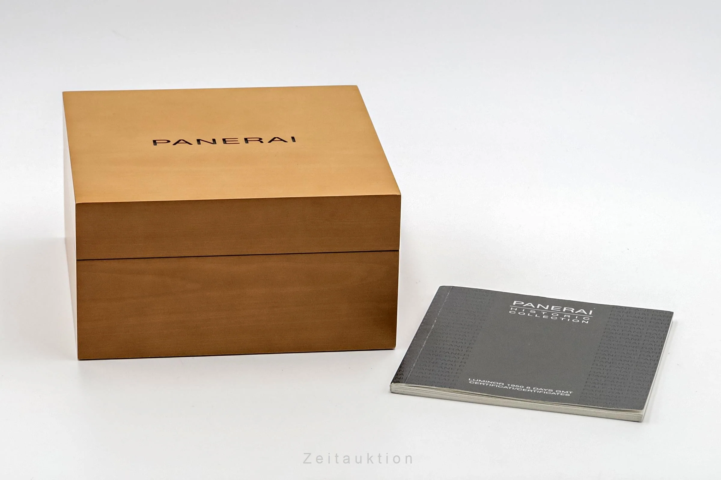Panerai Luminor GMT steel manual winding men's watch PAM00233  [2304798] - Image 8