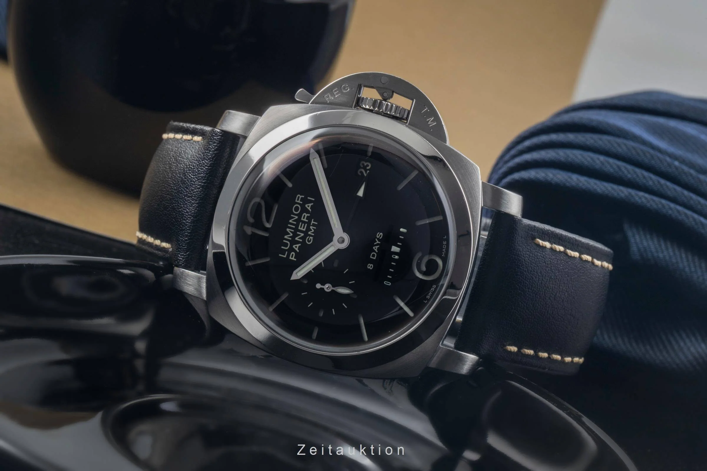 Panerai Luminor GMT steel manual winding men's watch PAM00233  [2501336] - Image 3