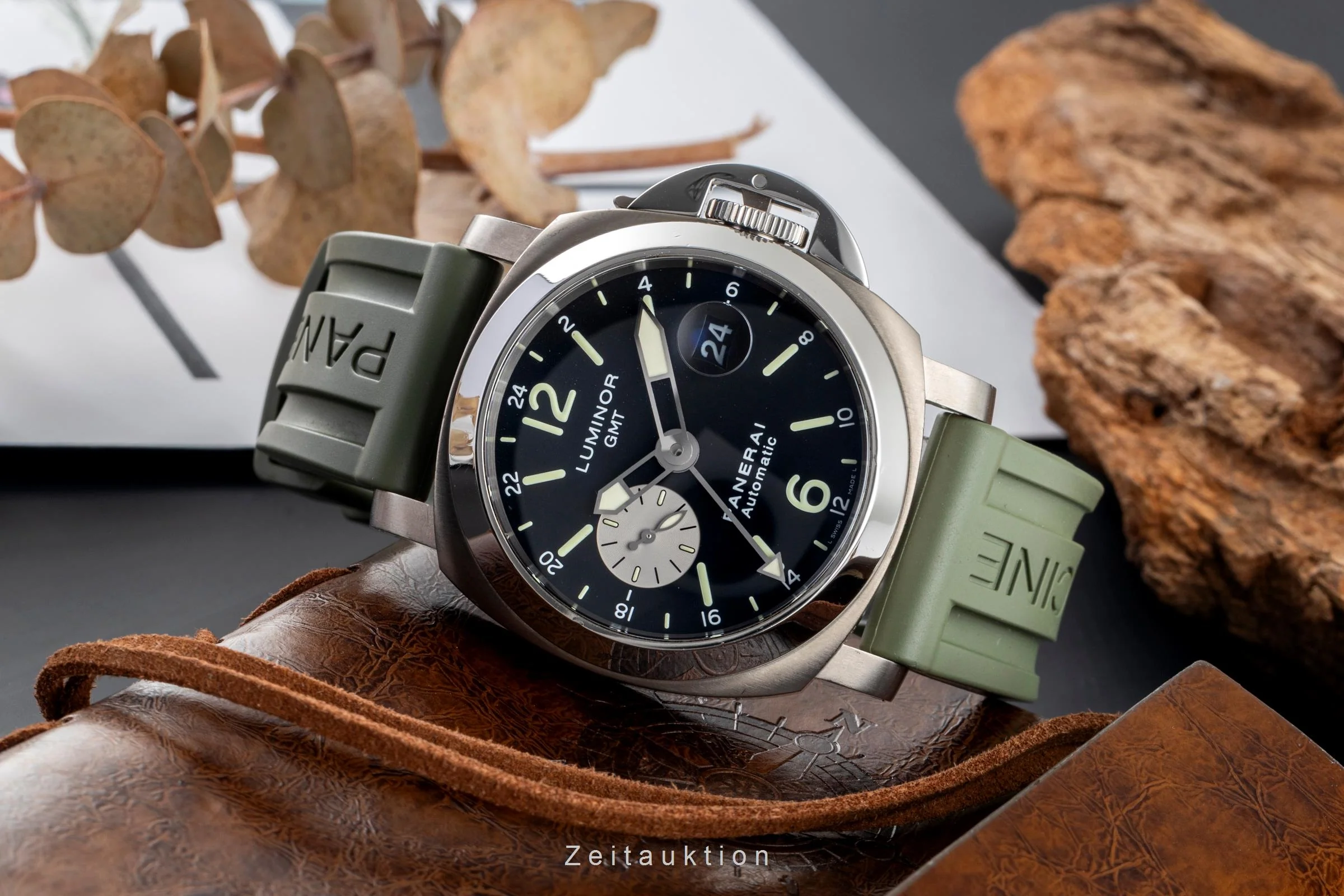 Panerai Luminor GMT steel / titanium automatic men's watch PAM00161  [2502789] - Image 3