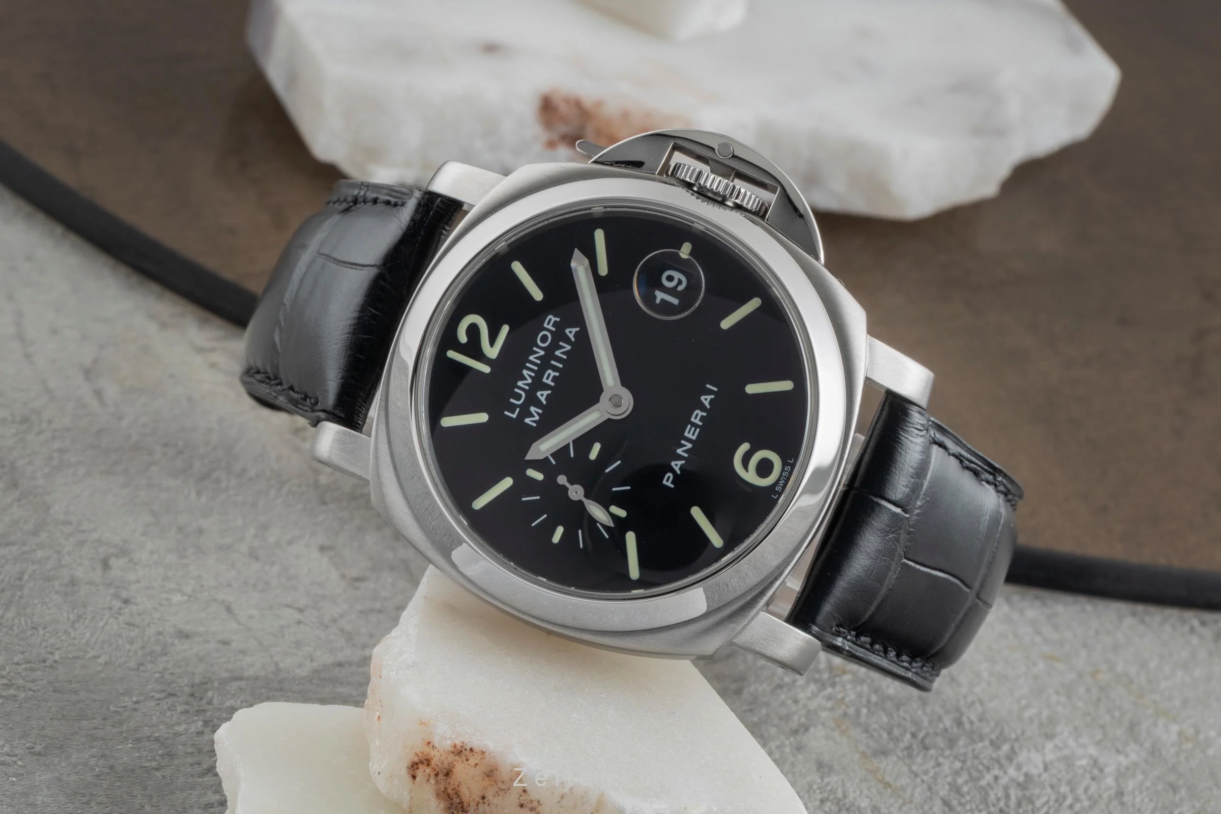 Panerai Luminor Marina  automatic men's watch PAM00111  [2505381] - Image 3
