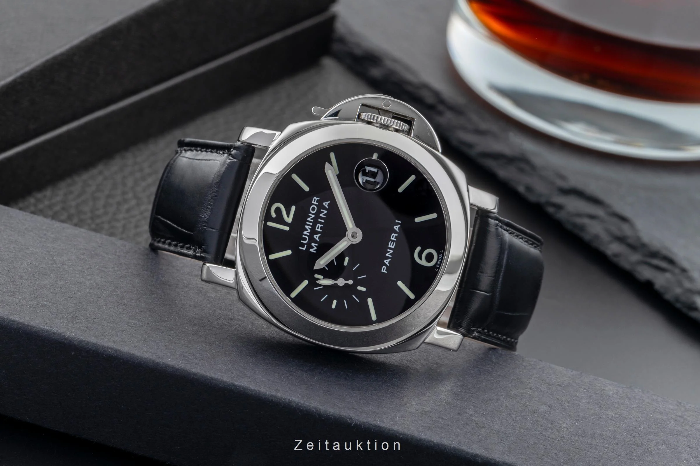 Panerai Luminor Marina steel automatic men's watch PAM00050  [2504909] - Image 3
