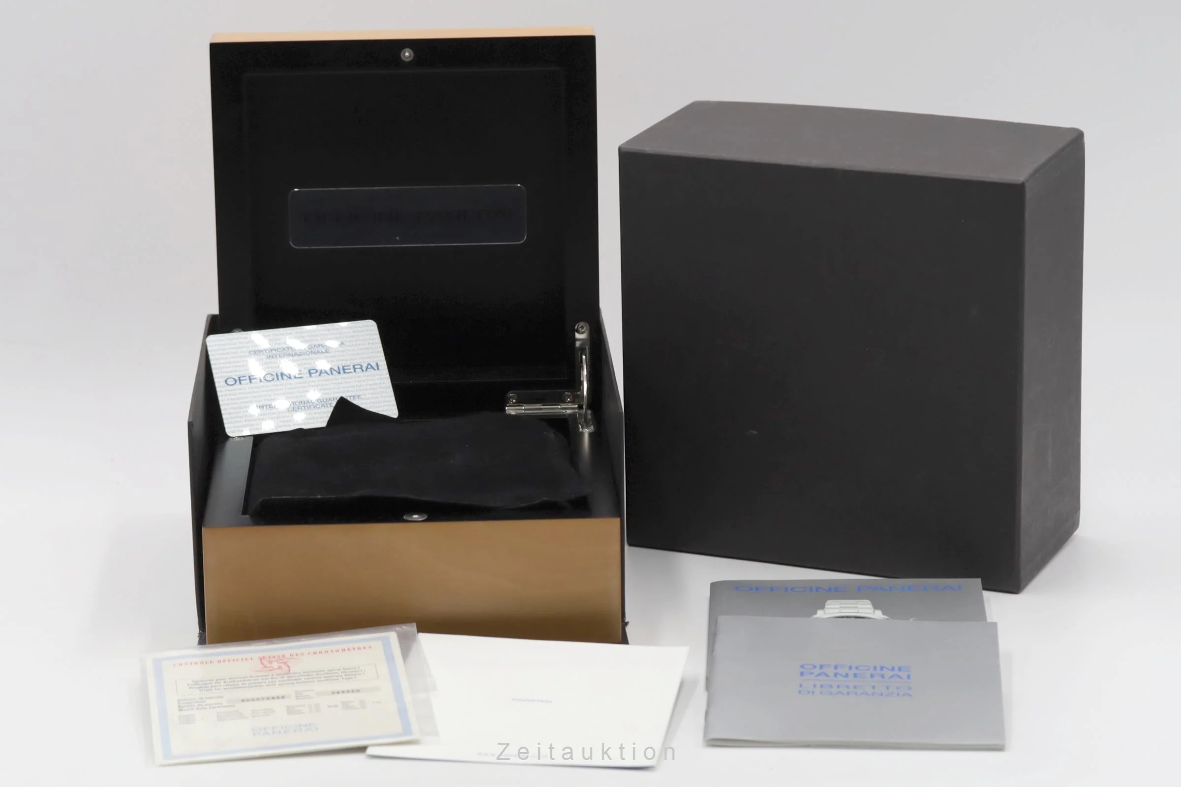 Panerai Luminor Marina steel automatic men's watch PAM00050  [2506580] - Image 9