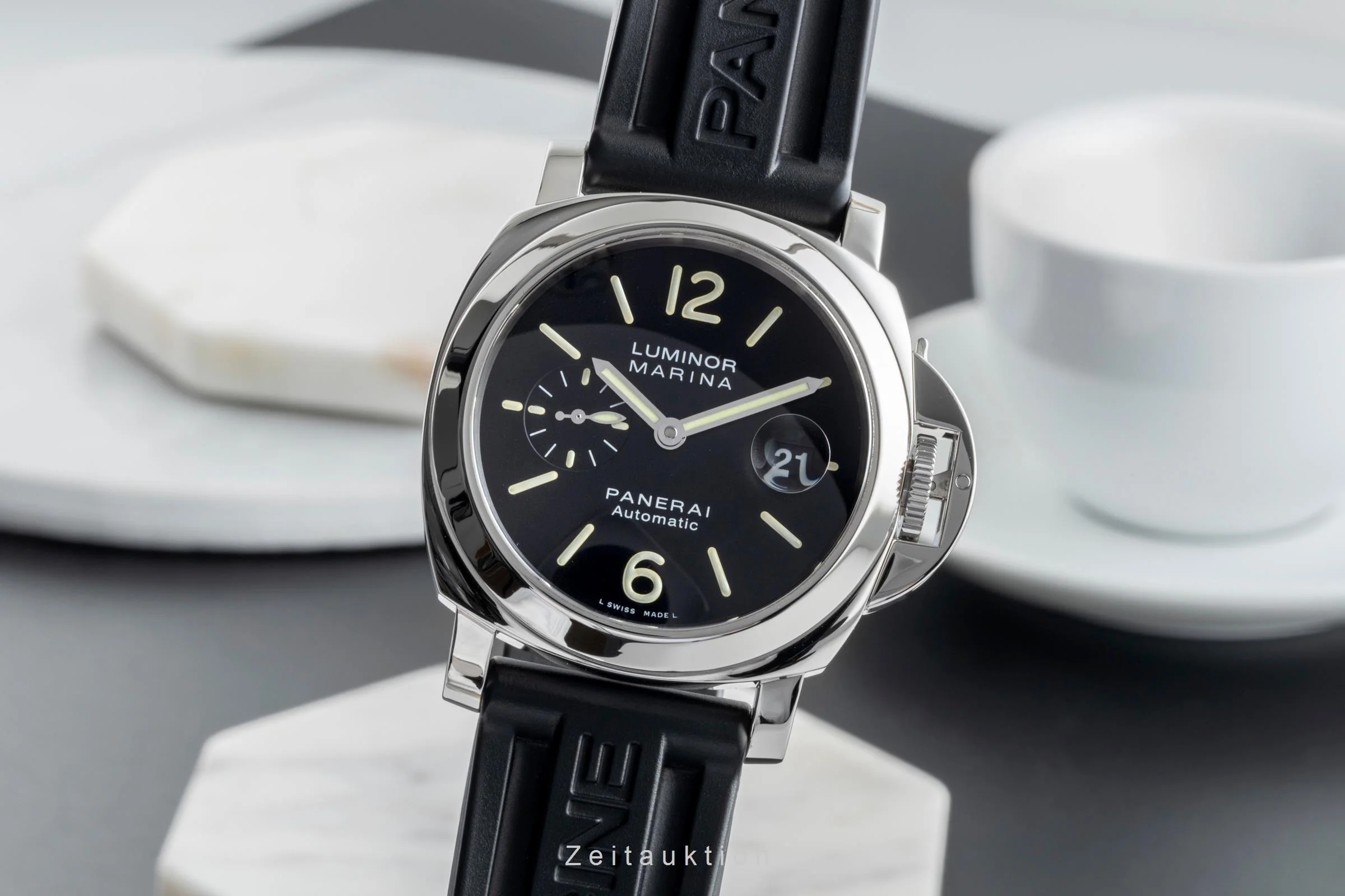 Panerai Luminor Marina steel automatic men's watch PAM00104 LP: 8900EUR  [2506517] - Image 2