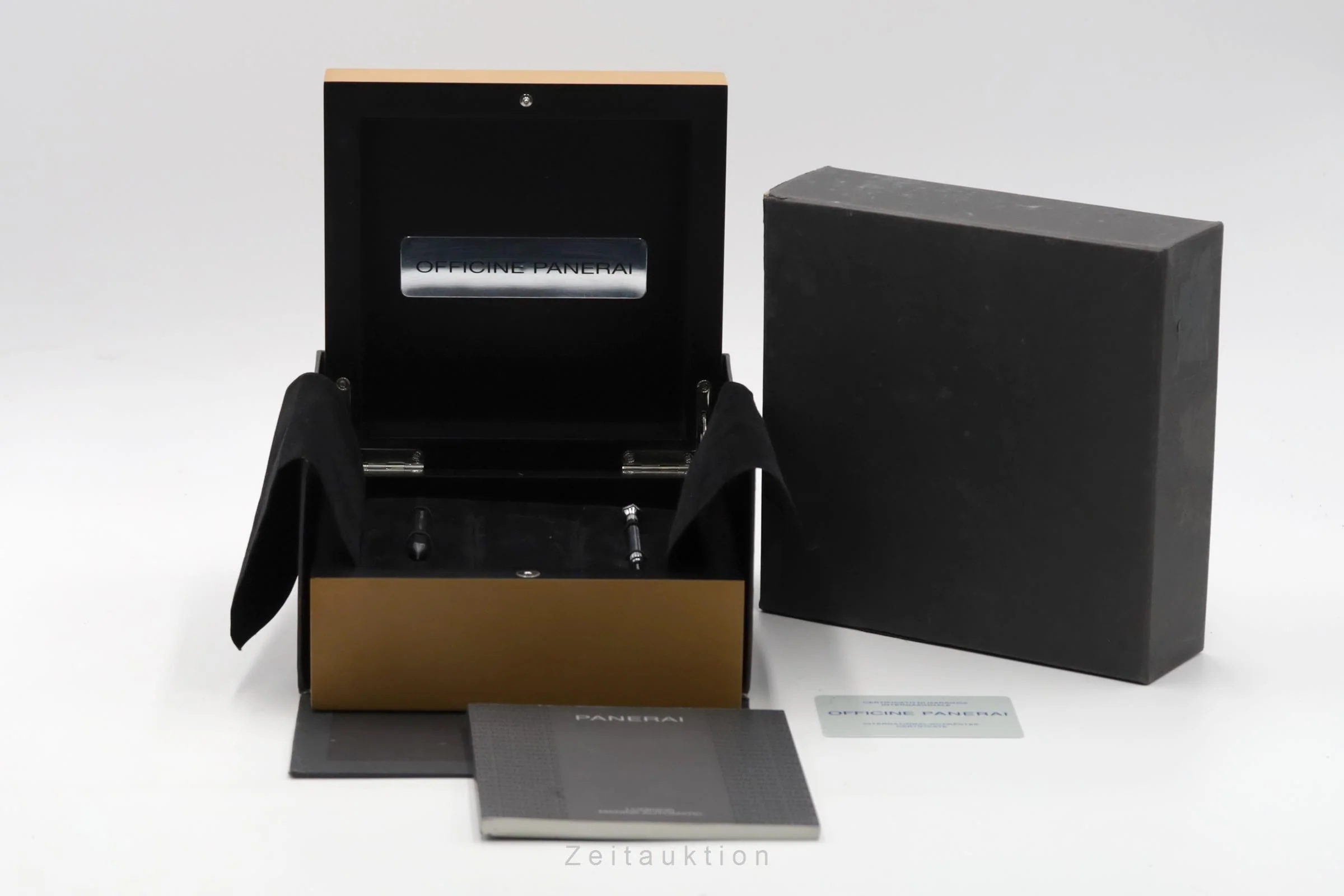 Panerai Luminor Marina steel automatic men's watch PAM00104 LP: 8900EUR  [2506517] - Image 9