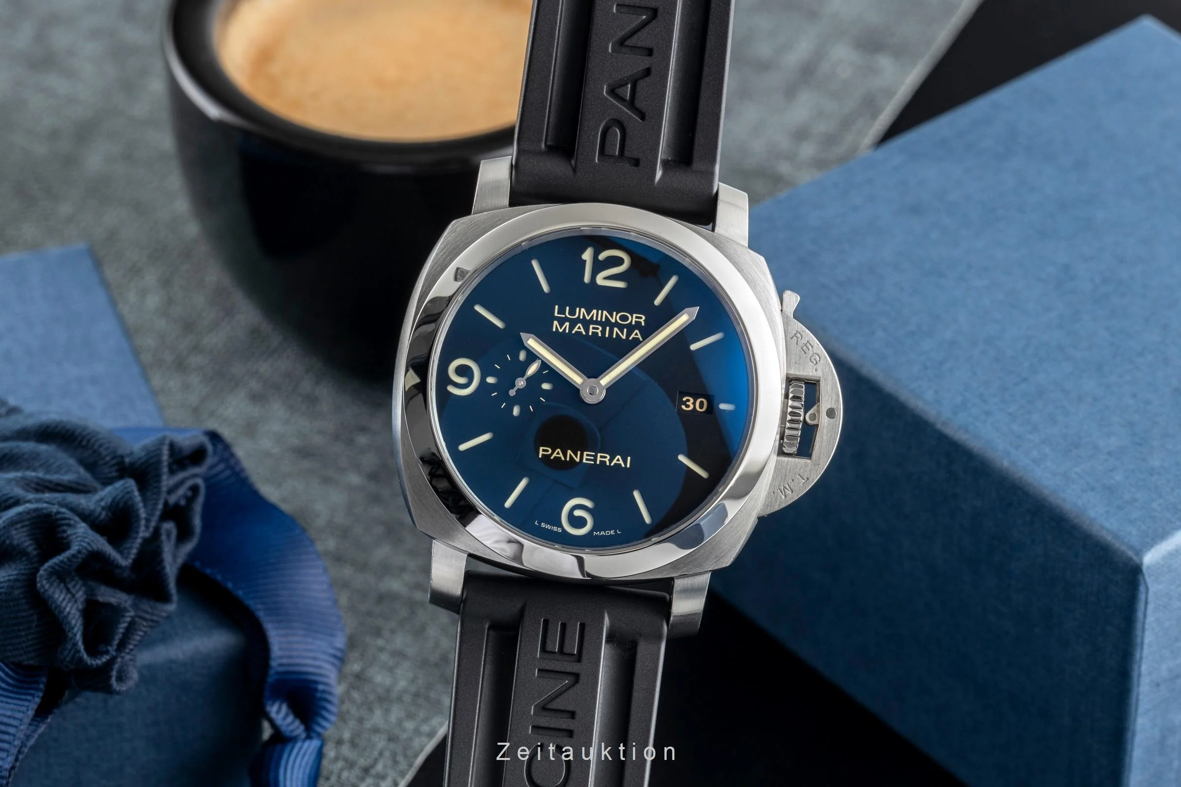 Panerai Luminor Marina steel automatic men's watch PAM00312  [2503649] - Image 2