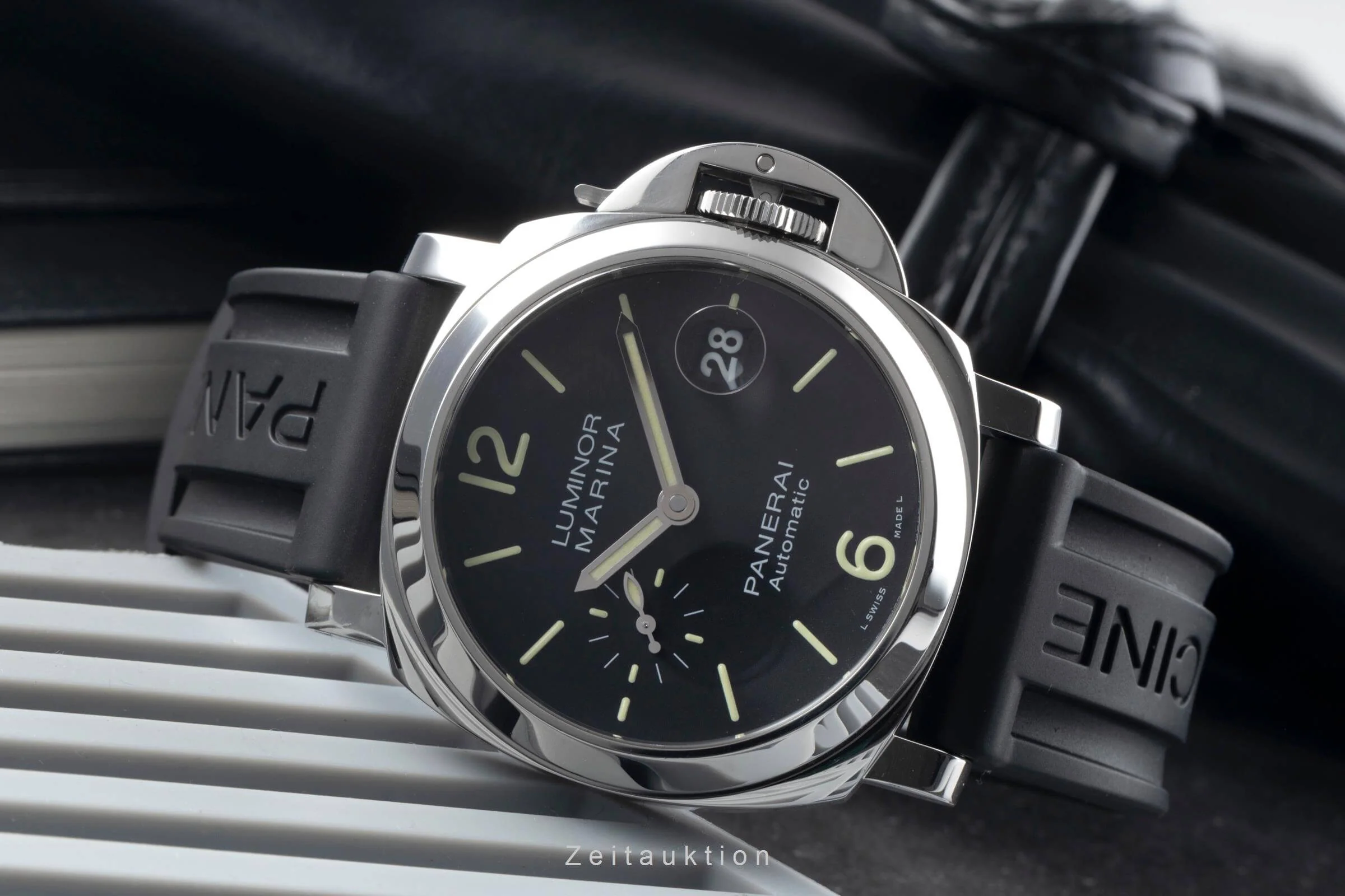 Panerai Luminor Marina steel automatic men's watch PAM01048 LP: 7900EUR  [2406585] - Image 2