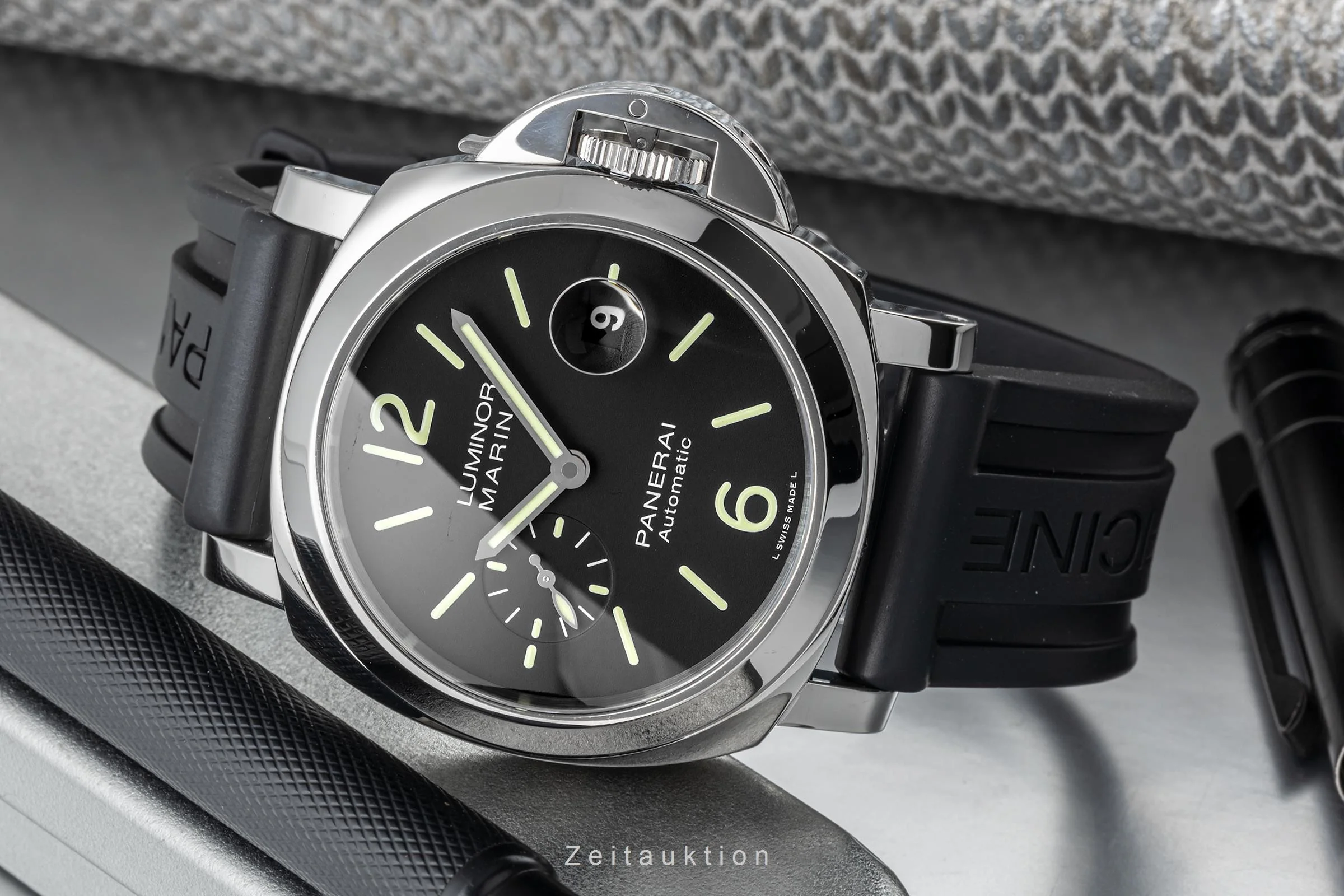 Panerai Luminor Marina steel automatic men's watch PAM01104 LP: 7400EUR  [2303590] - Image 3