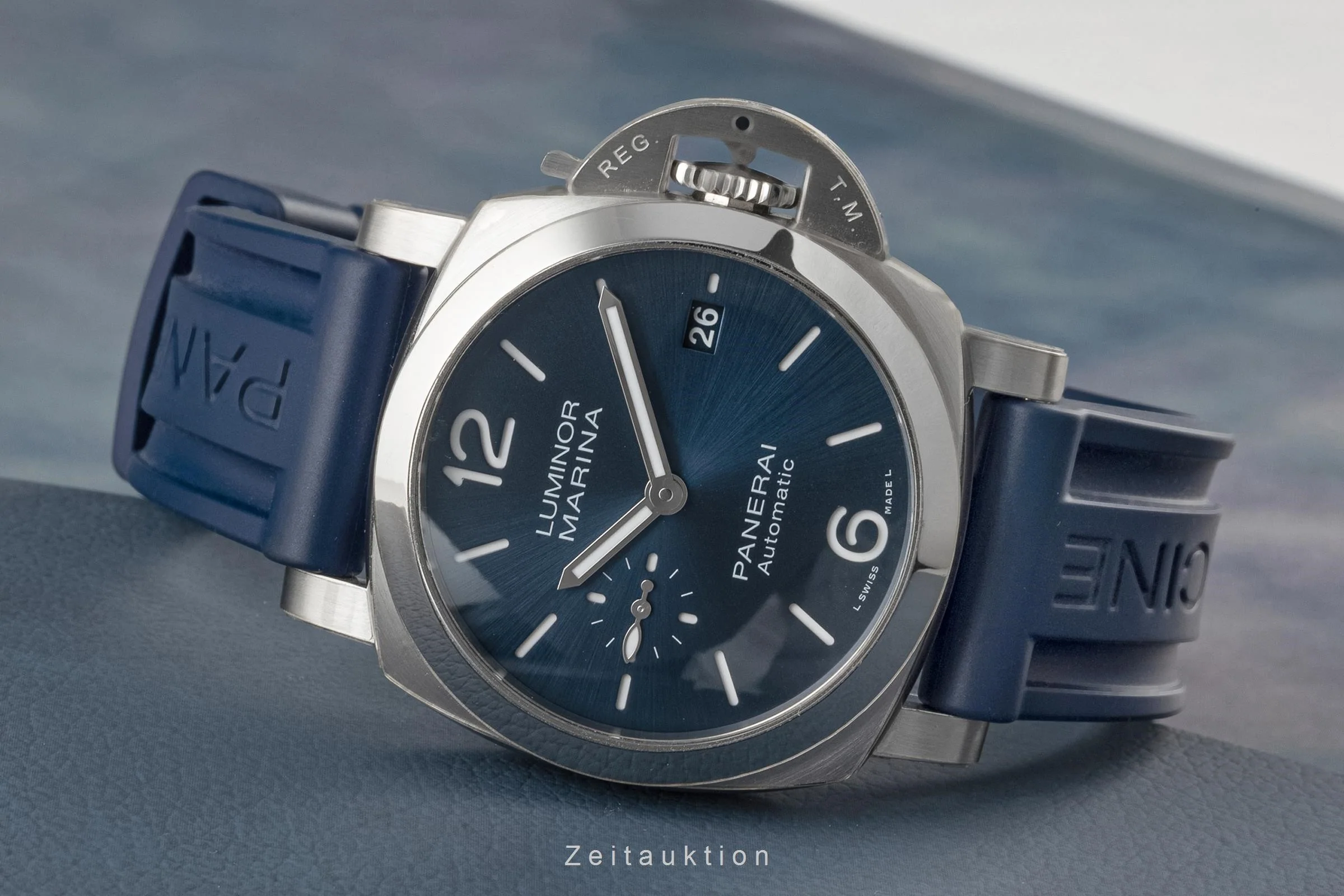 Panerai Luminor Marina steel automatic men's watch PAM01270  [2305151] - Image 2