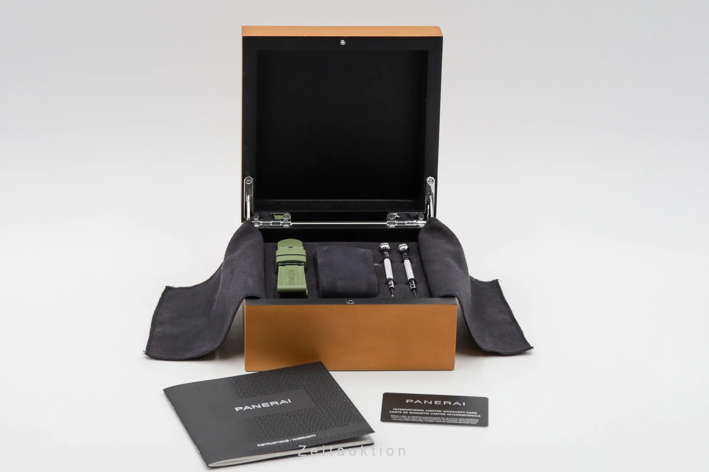 Panerai Luminor Marina steel automatic men's watch PAM01356 LP: 9600EUR  [2502940] - Image 9