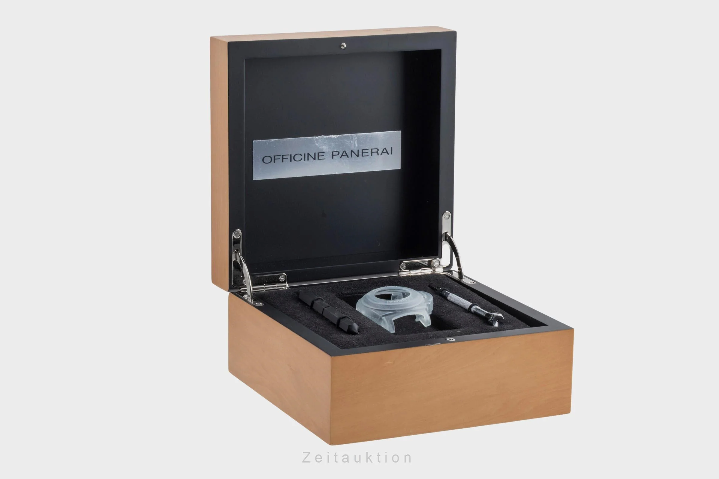 Panerai Luminor Marina steel automatic men's watch PAM01392 LP: 8900EUR  [2505110] - Image 9