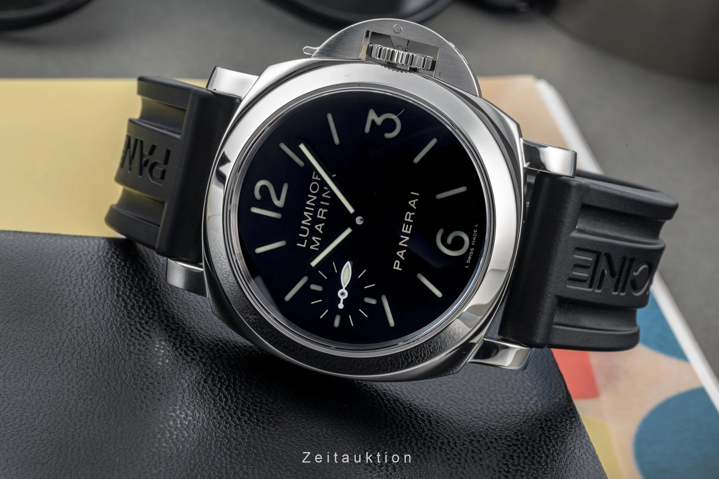Panerai Luminor Marina steel manual winding men's watch PAM00111 LP: 6200EUR  [2305044] - Image 3