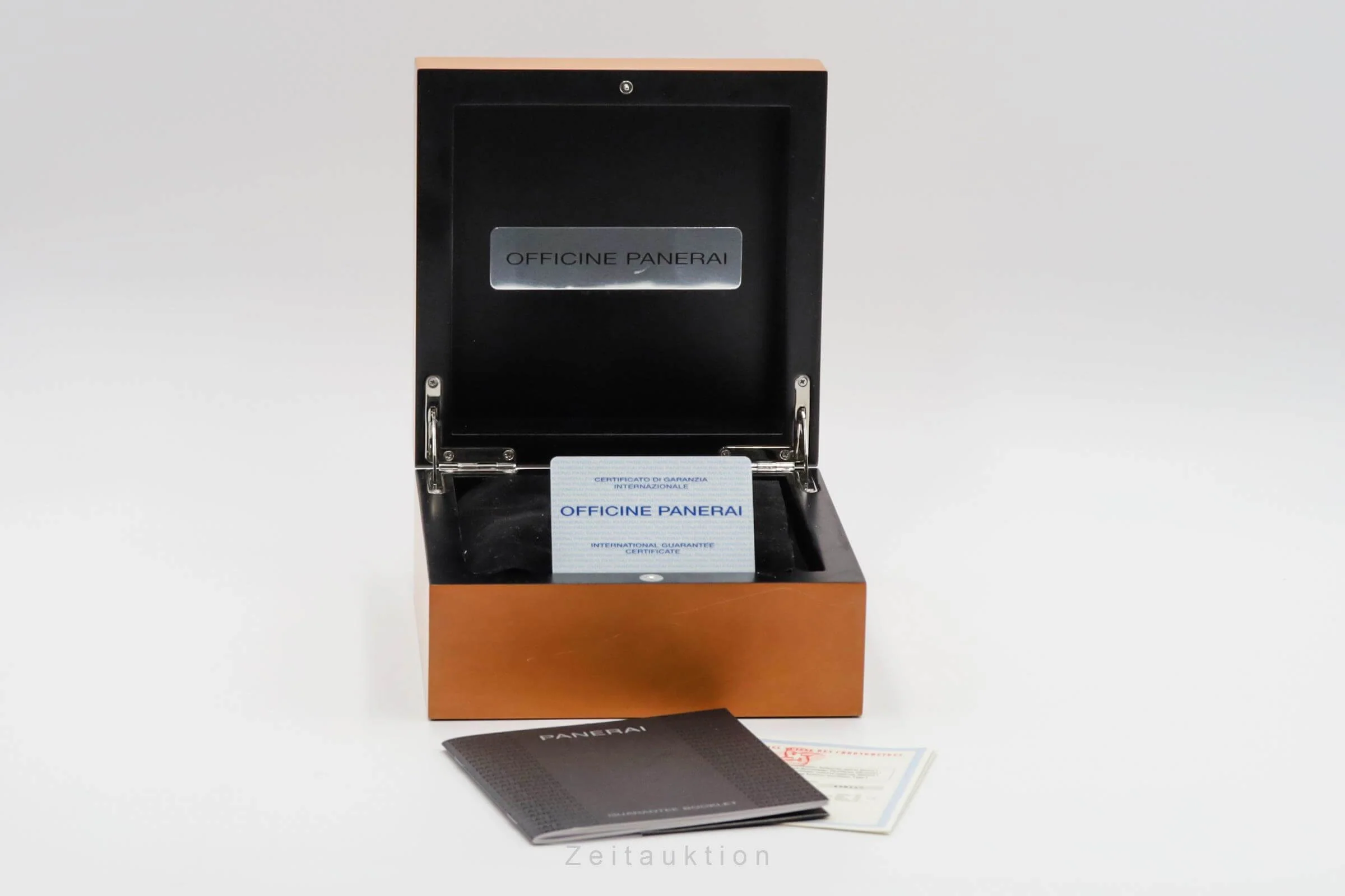 Panerai Luminor Marina steel manual winding men's watch PAM00113 LP: 6200EUR  [2500676] - Image 9