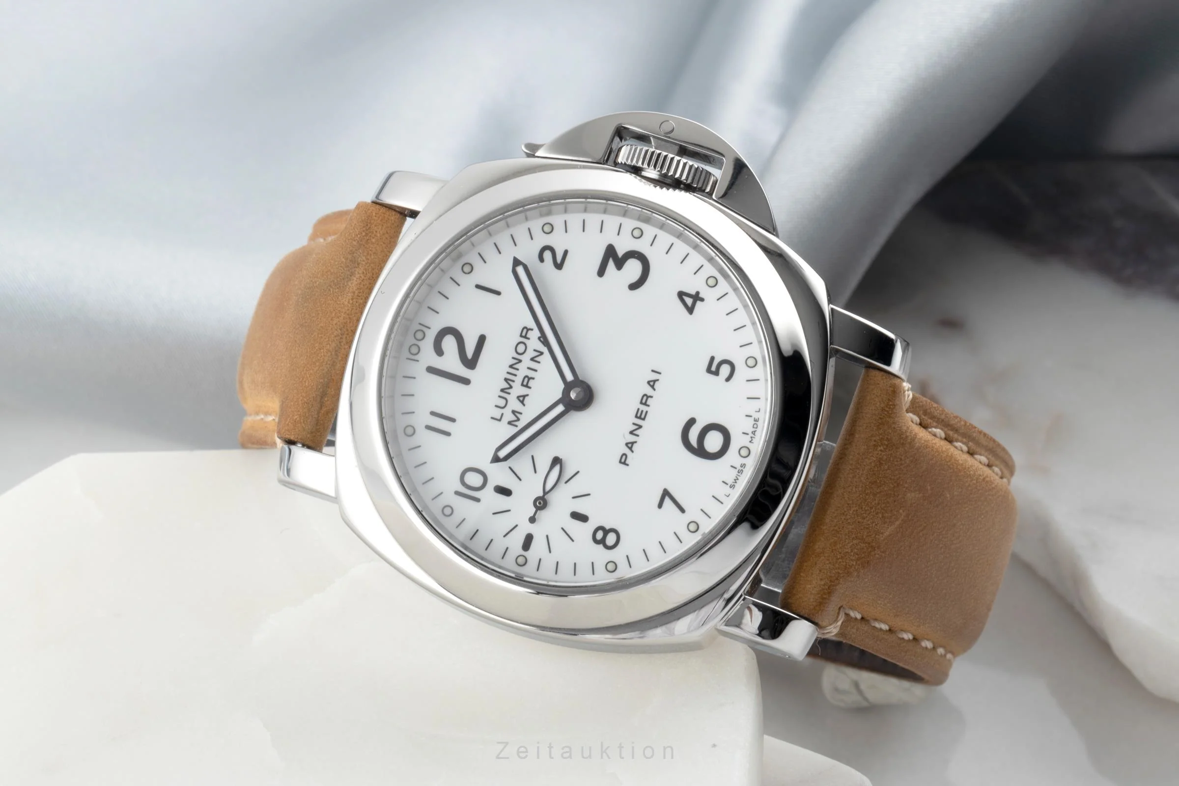 Panerai Luminor Marina steel manual winding men's watch PAM00113 LP: 6200EUR  [2504604] - Image 3