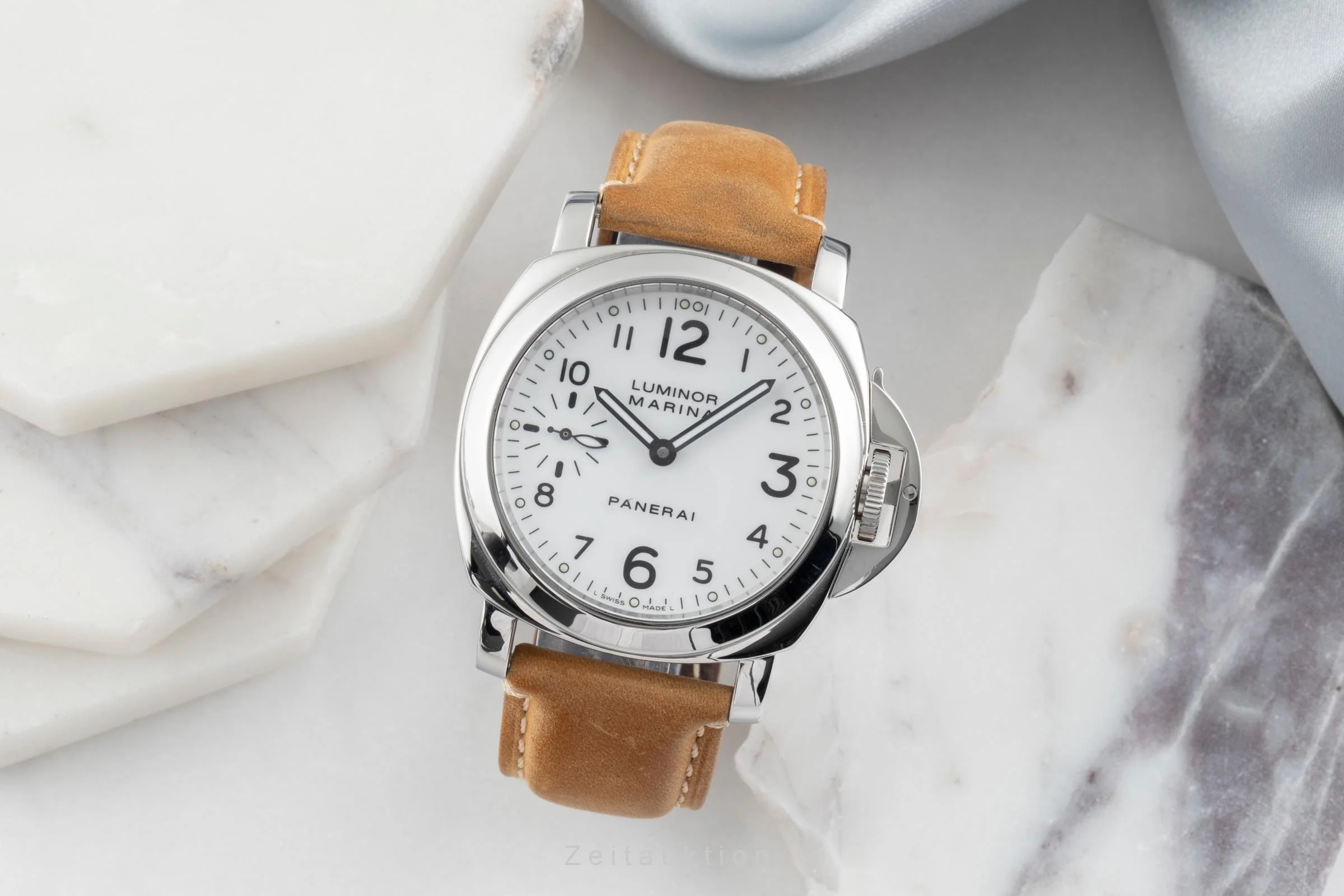 Panerai Luminor Marina steel manual winding men's watch PAM00113 LP: 6200EUR  [2504604] - Image 4