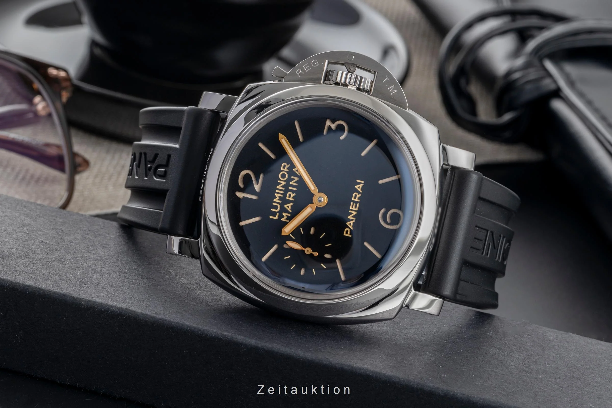 Panerai Luminor Marina steel manual winding men's watch PAM00422 LP: 11500EUR  [2505044] - Image 3