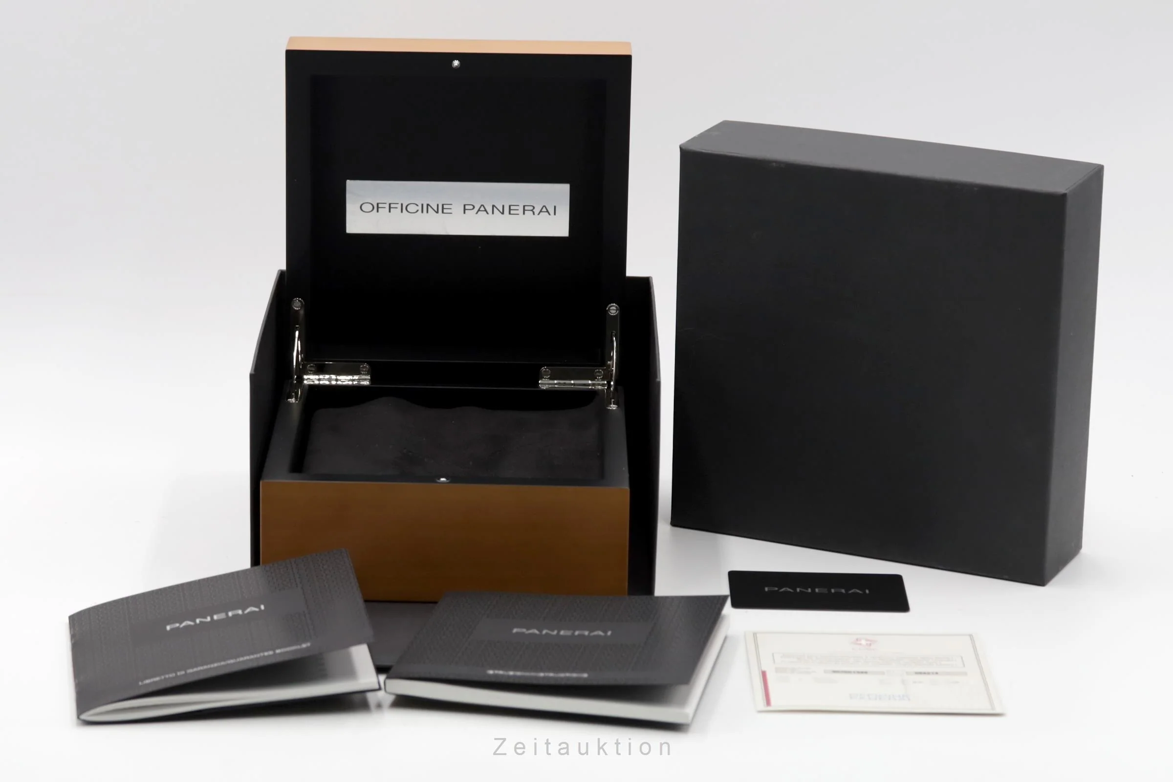 Panerai Luminor Marina steel manual winding men's watch PAM00631  [2507200] - Image 9