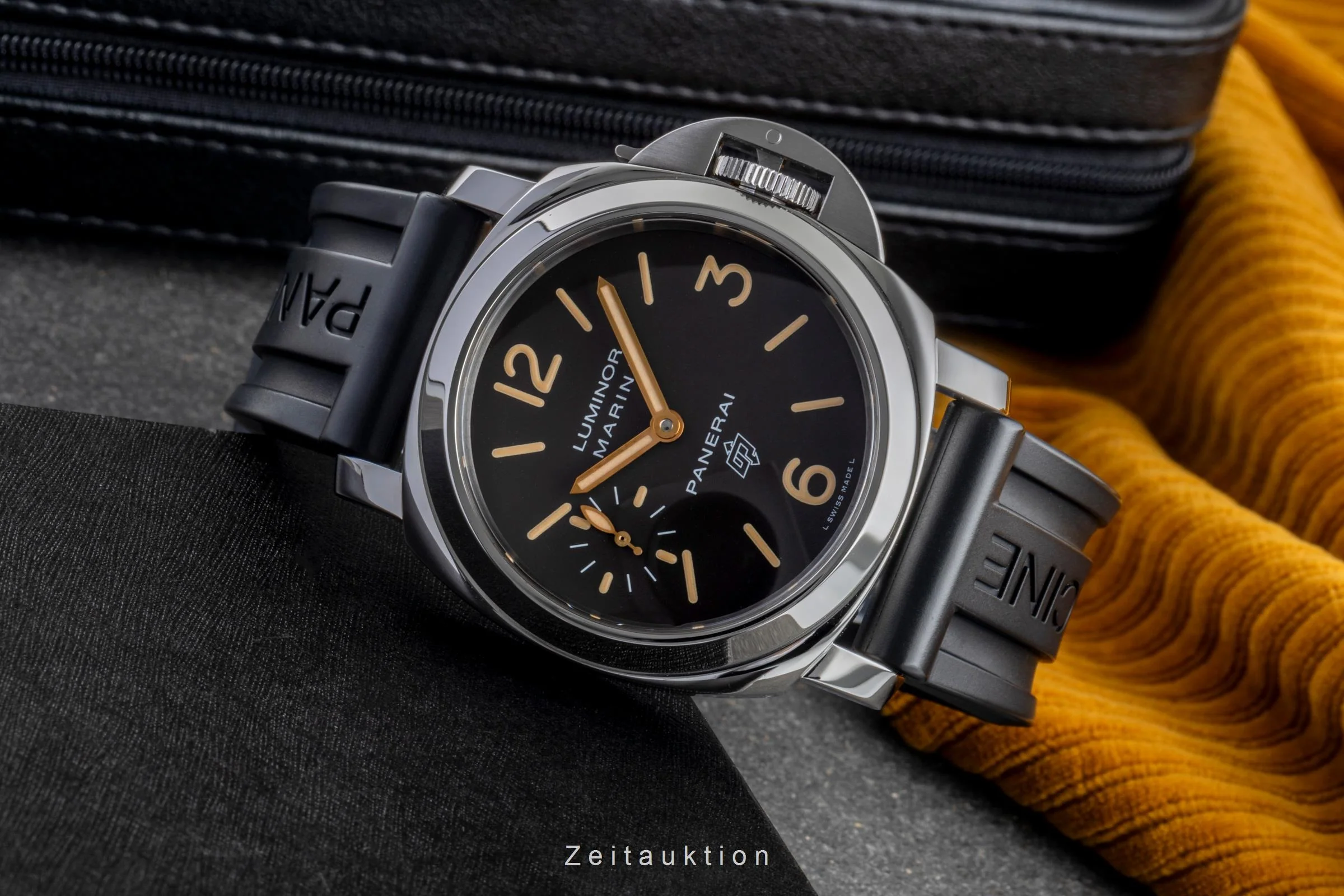 Panerai Luminor Marina steel manual winding men's watch PAM00632  [2505771] - Image 3