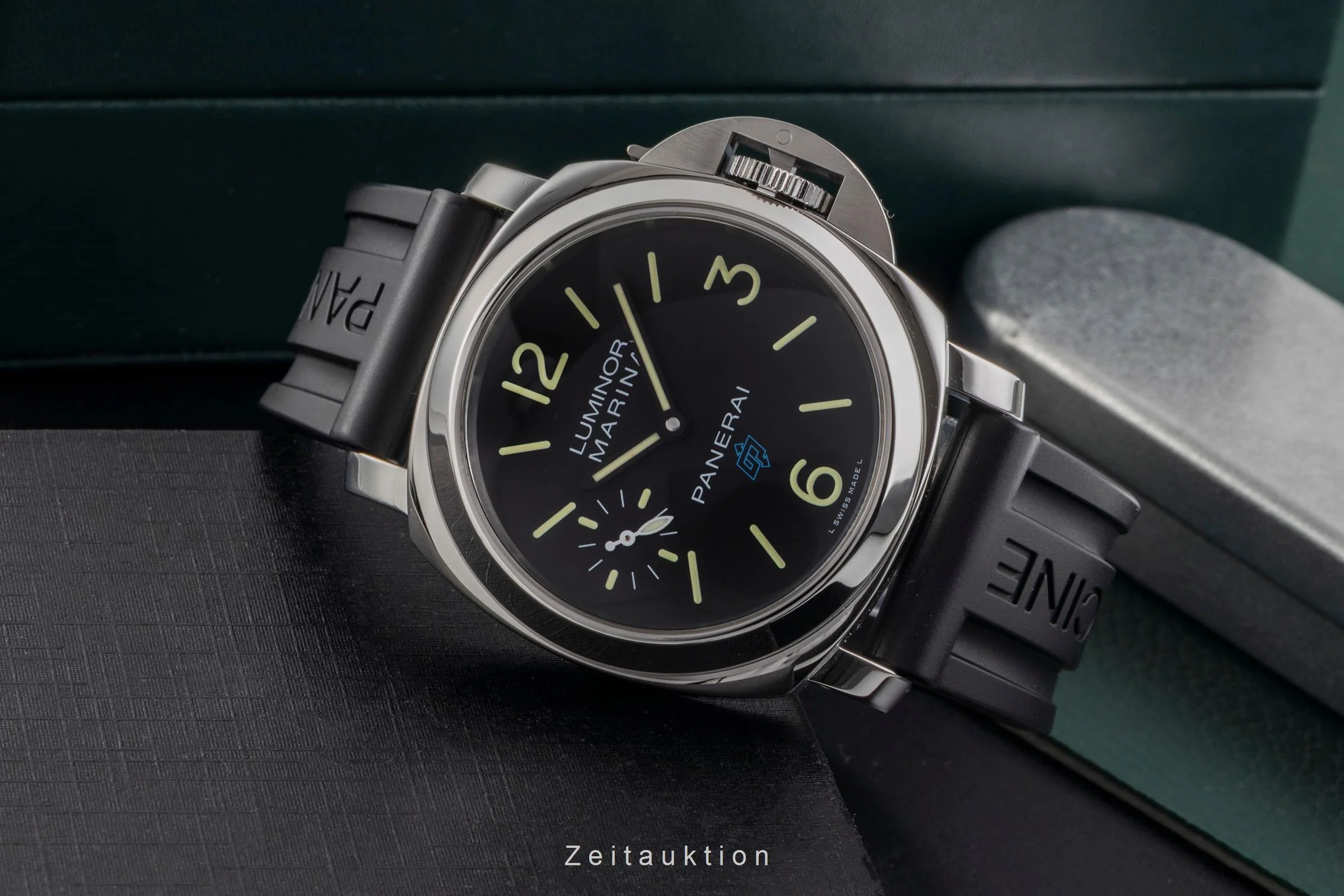 Panerai Luminor Marina steel manual winding men's watch PAM00777 LP: 6200EUR  [2600162] - Image 3