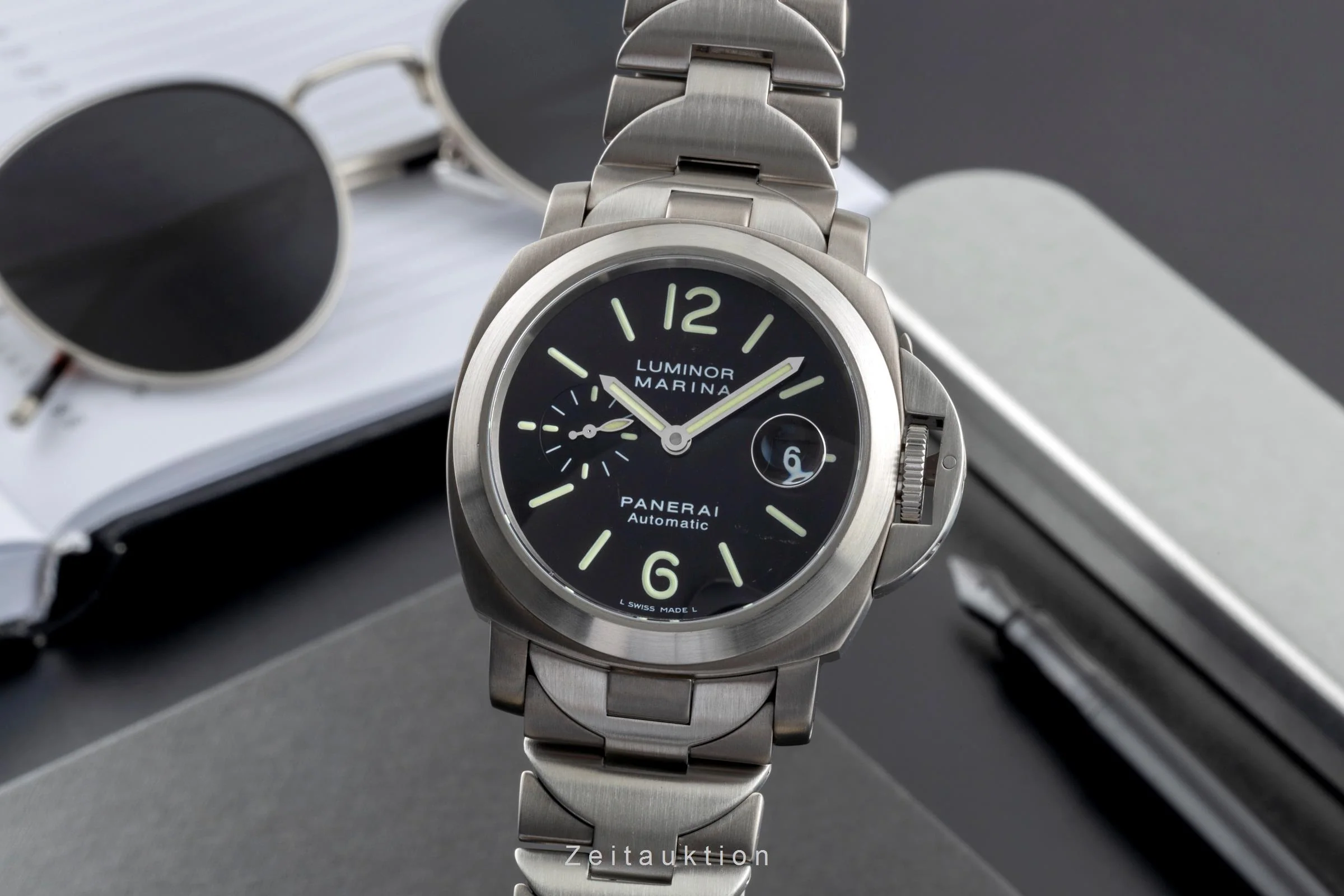 Panerai Luminor Marina steel / titanium automatic men's watch PAM00221  [2506455] - Image 2