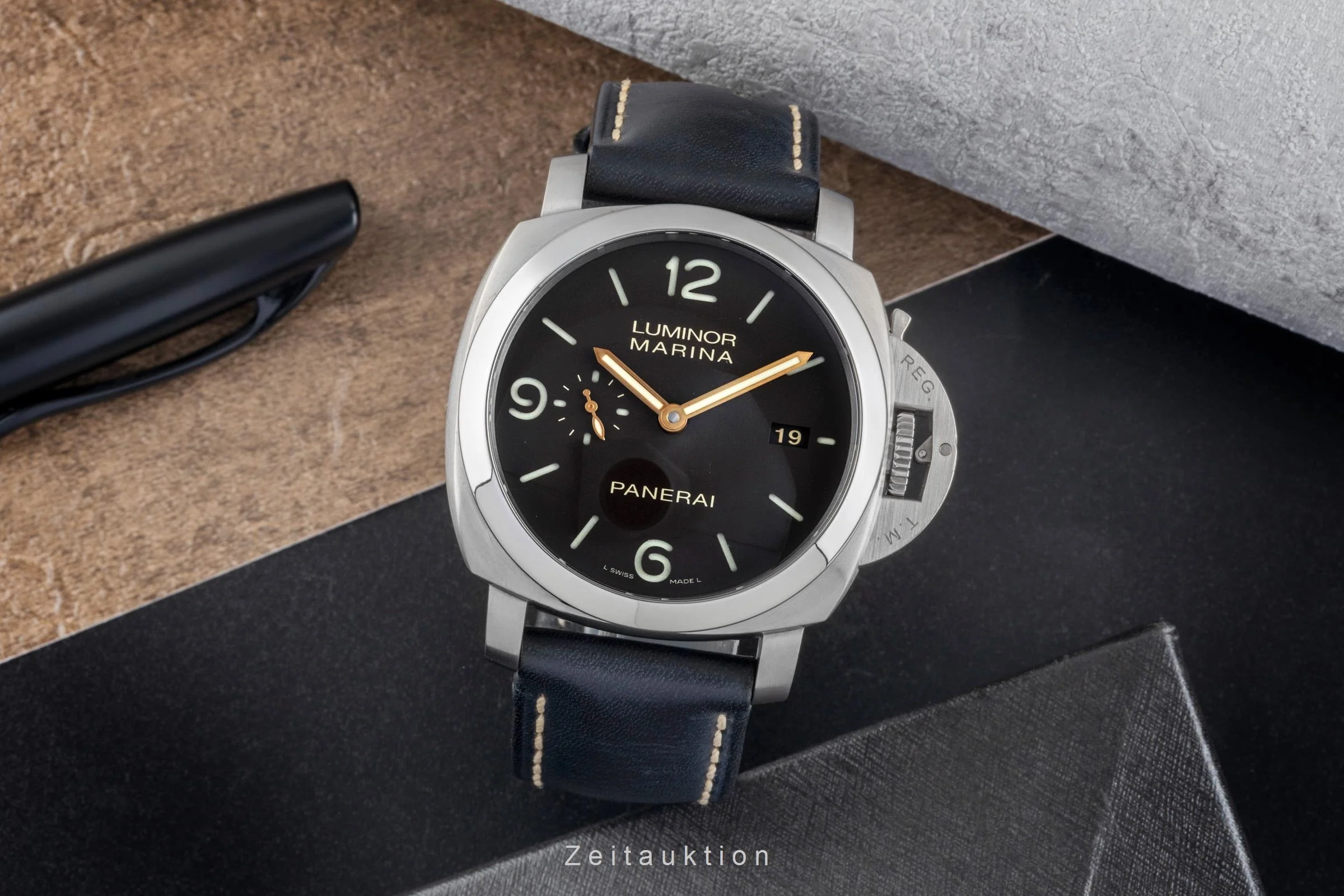 Panerai Luminor Marina titanium automatic men's watch PAM00351  [2505677] - Image 4