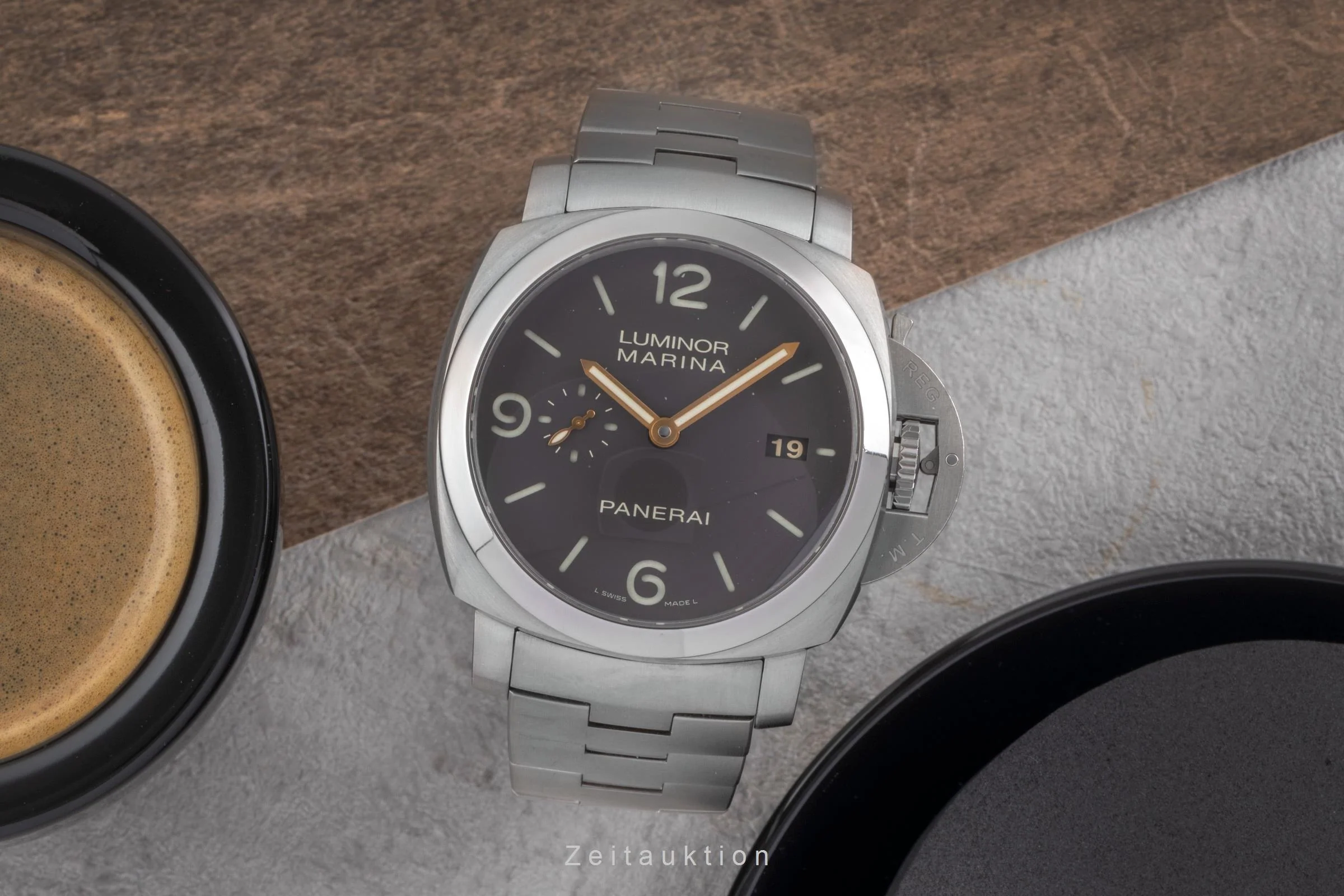Panerai Luminor Marina titanium automatic men's watch PAM00352  [2504706] - Image 4
