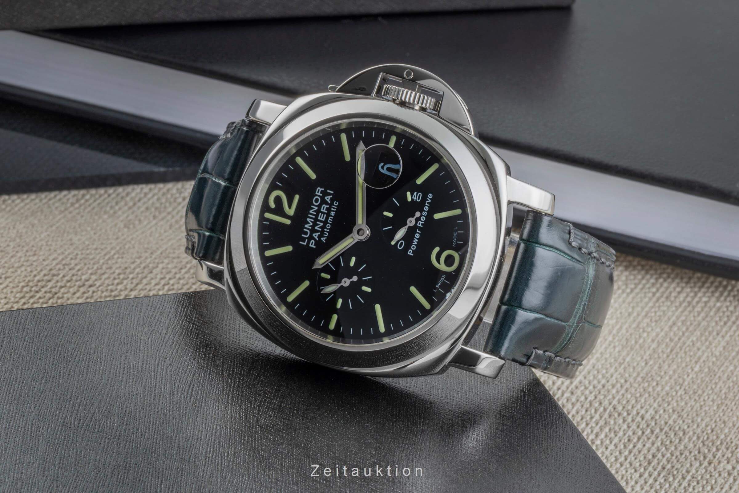 Panerai Luminor  steel automatic men's watch PAM00090 LP: 10800EUR  [2502053] - Image 3